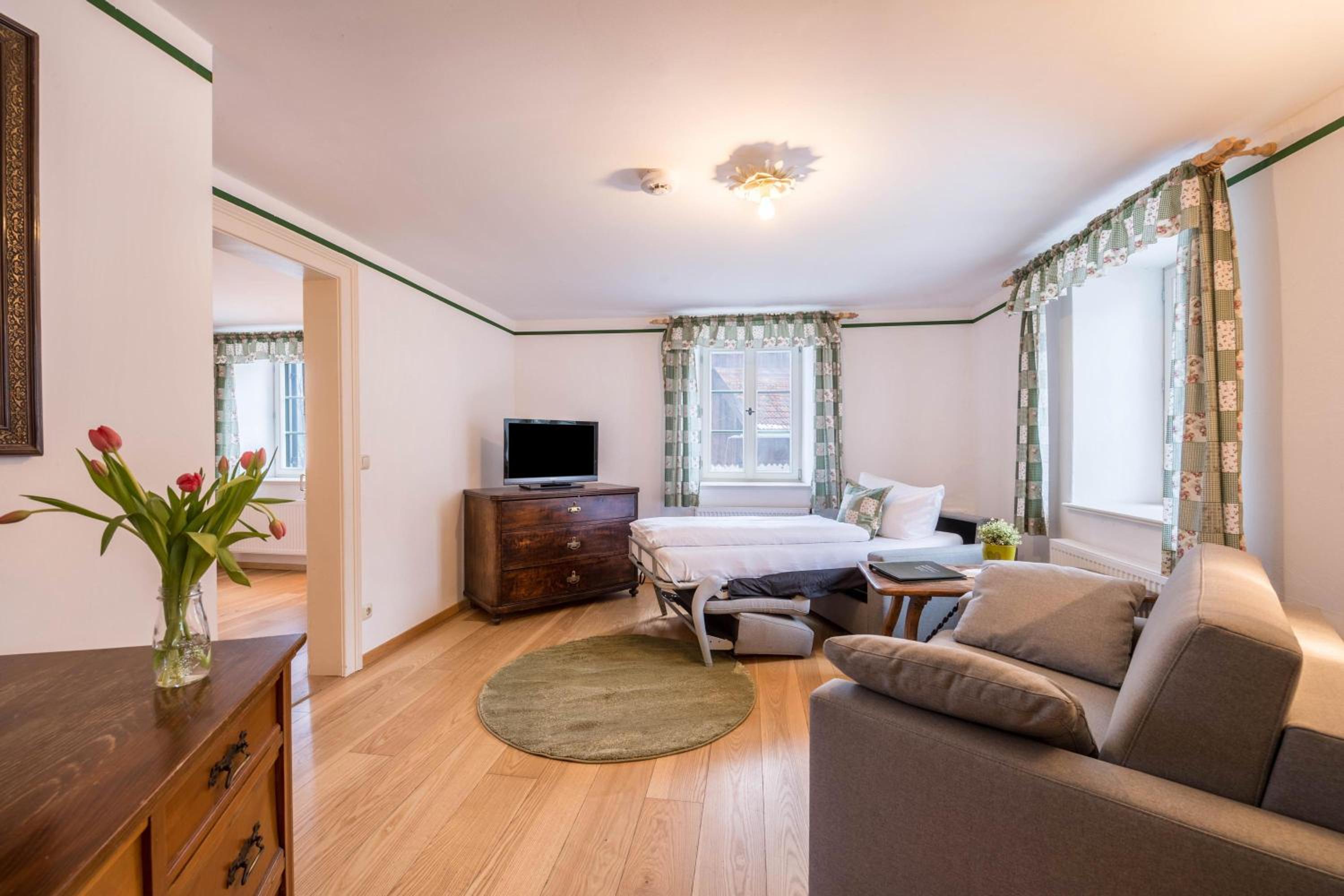 Ferienwohnung Jägerstüberl view 5
