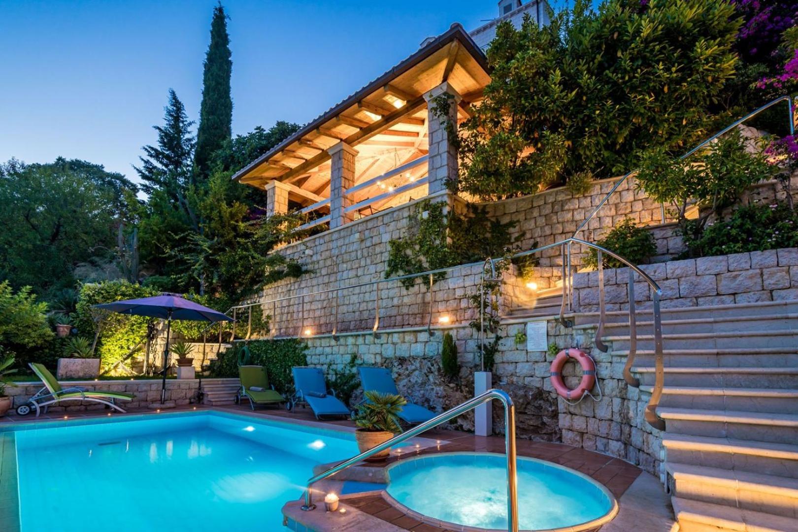Luxury Villa Dubrovnik Palace near Old Town with pool