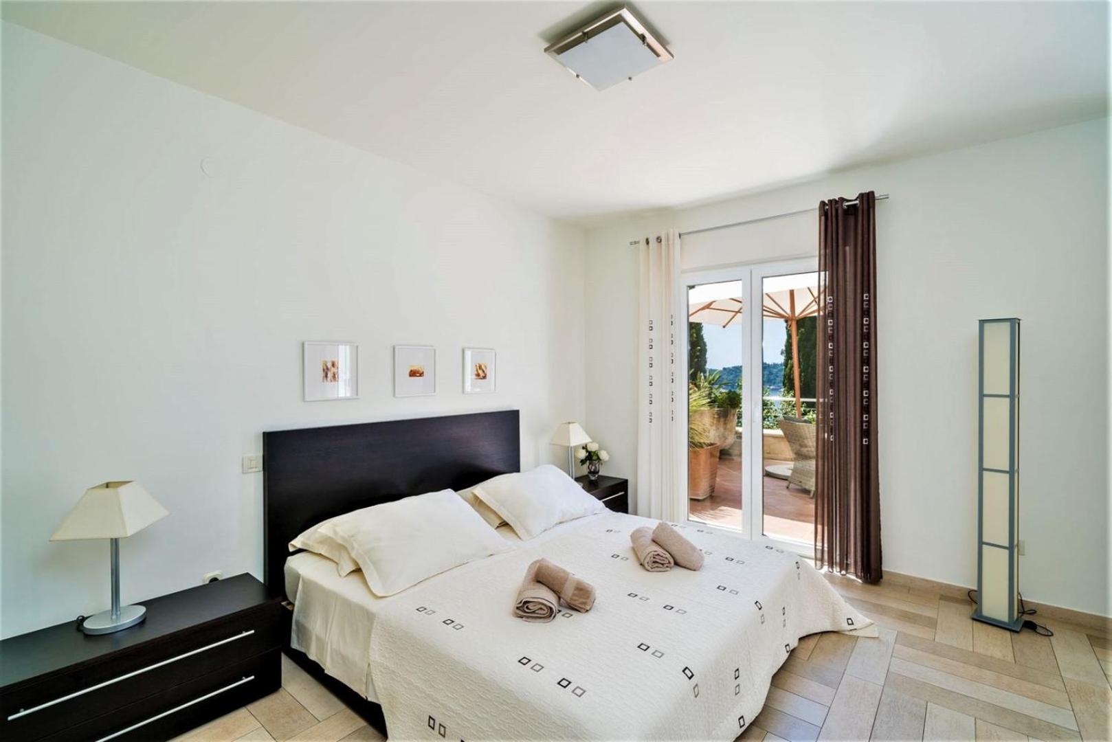 Luxury Villa Dubrovnik Palace near Old Town with pool
