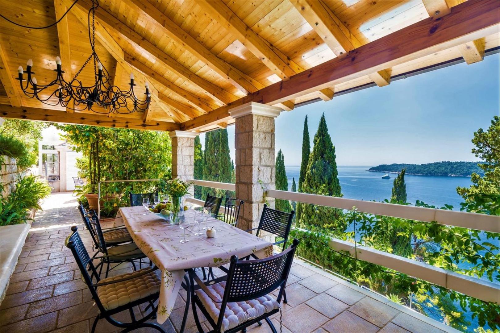 Luxury Villa Dubrovnik Palace near Old Town with pool