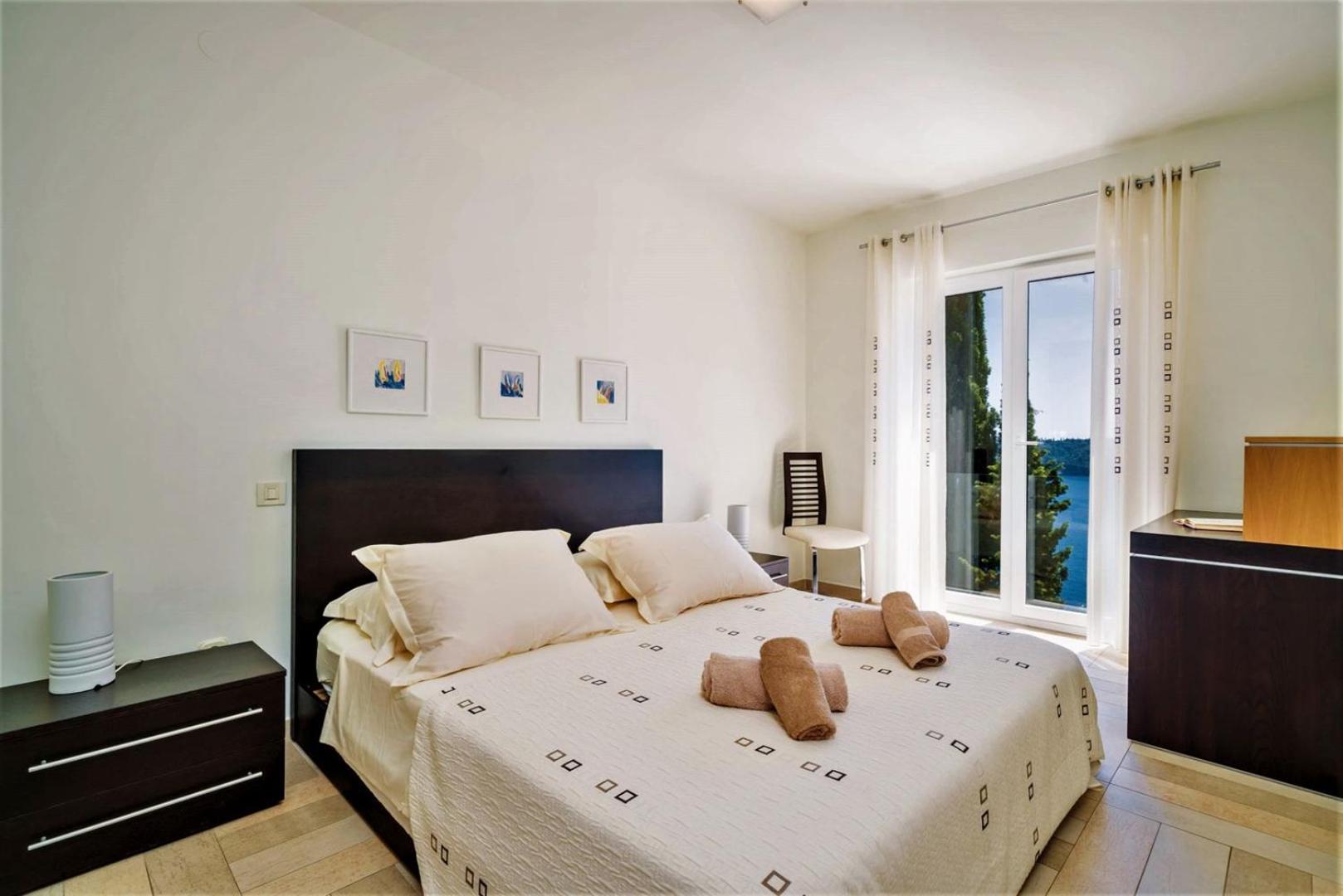Luxury Villa Dubrovnik Palace near Old Town with pool
