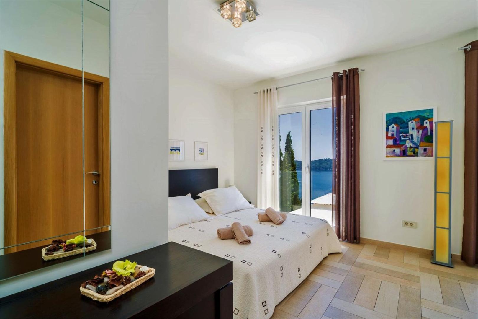 Luxury Villa Dubrovnik Palace near Old Town with pool