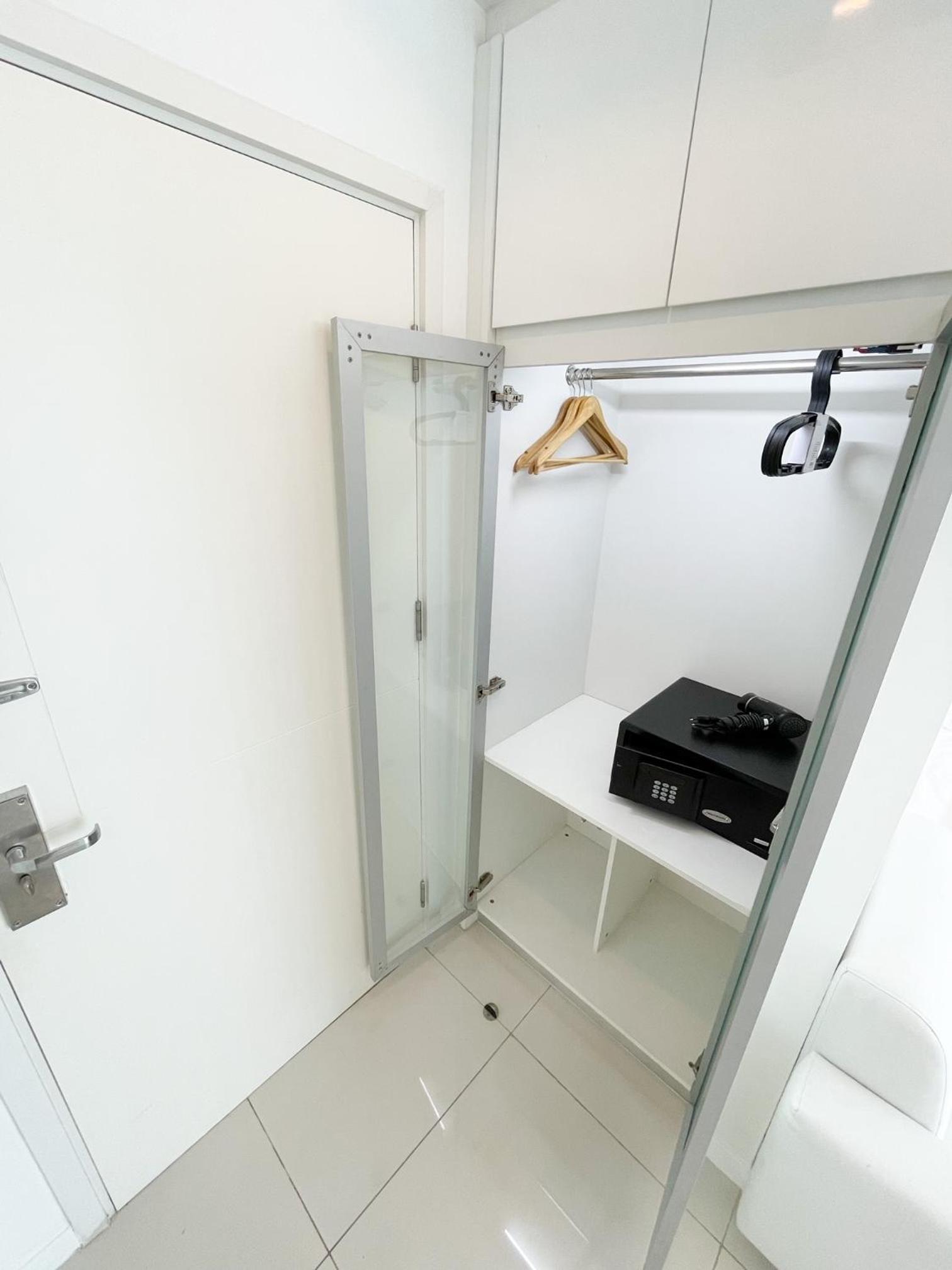 UNIQUE Studio In City Center Residence view 4
