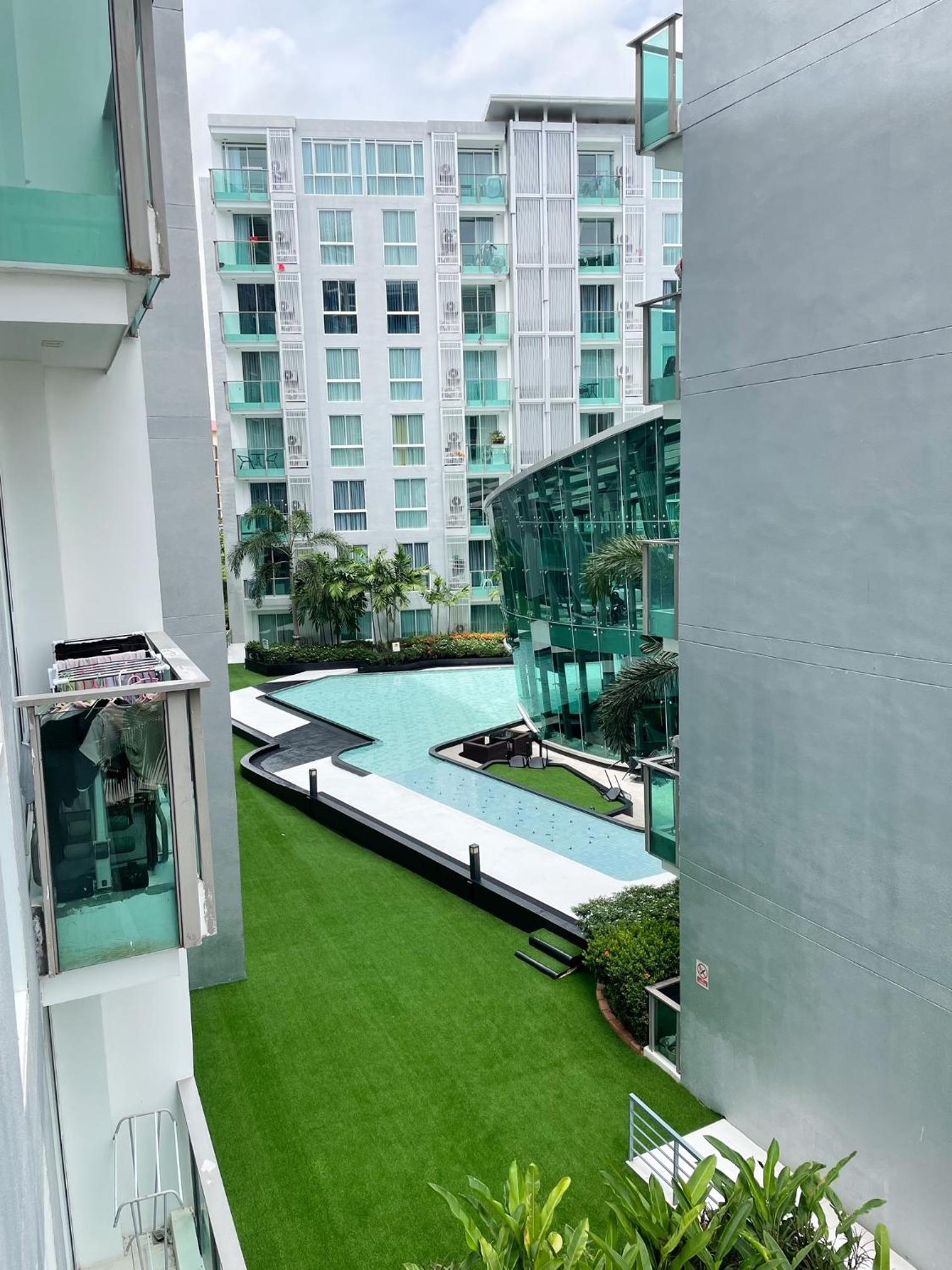 UNIQUE Studio In City Center Residence view 5