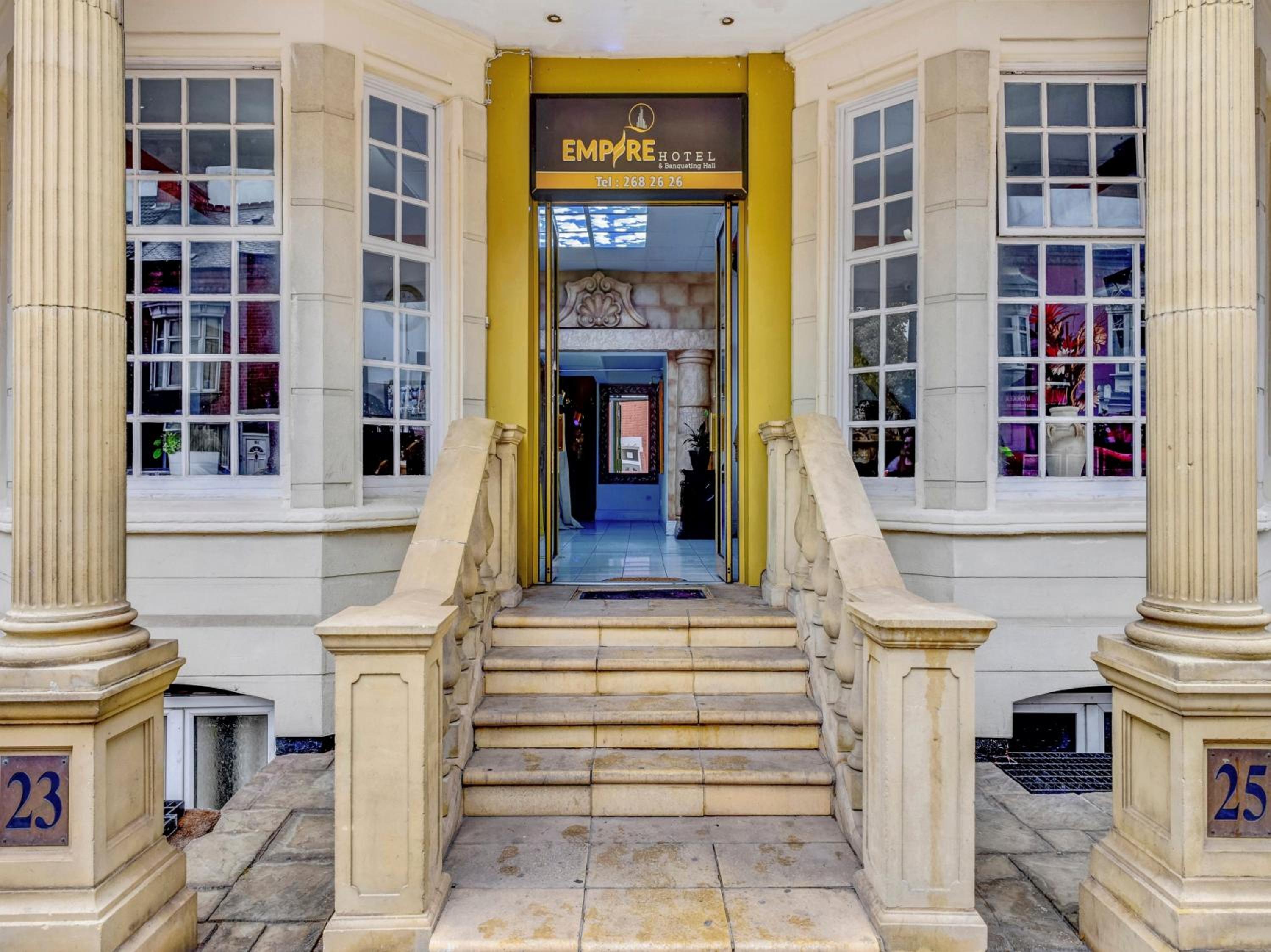 Leicester Vacations - Empire Hotel - Property Image 1
