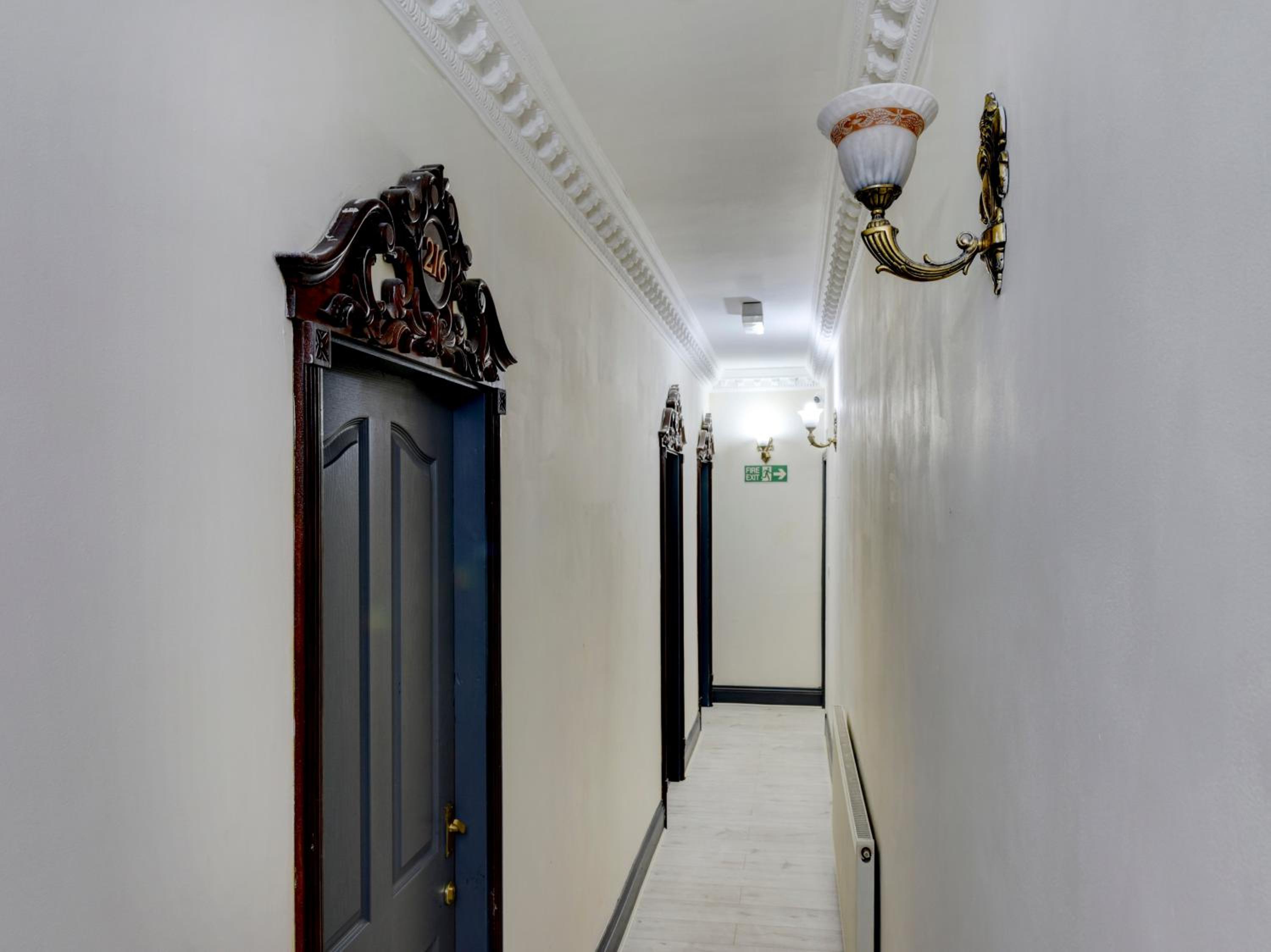 Leicester Vacations - Empire Hotel - Property Image 45