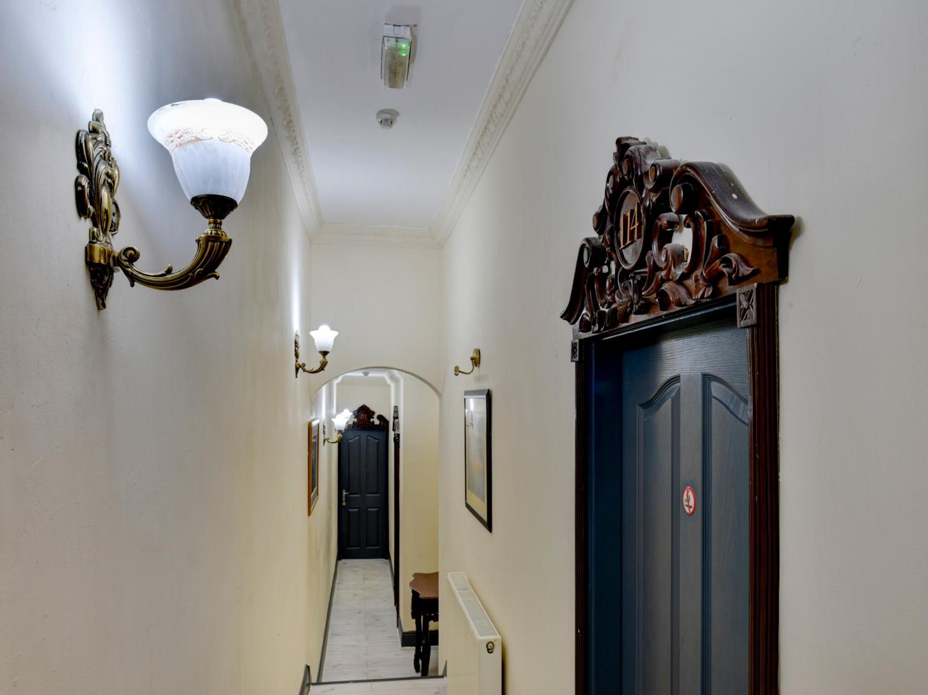 Leicester Vacations - Empire Hotel - Property Image 70