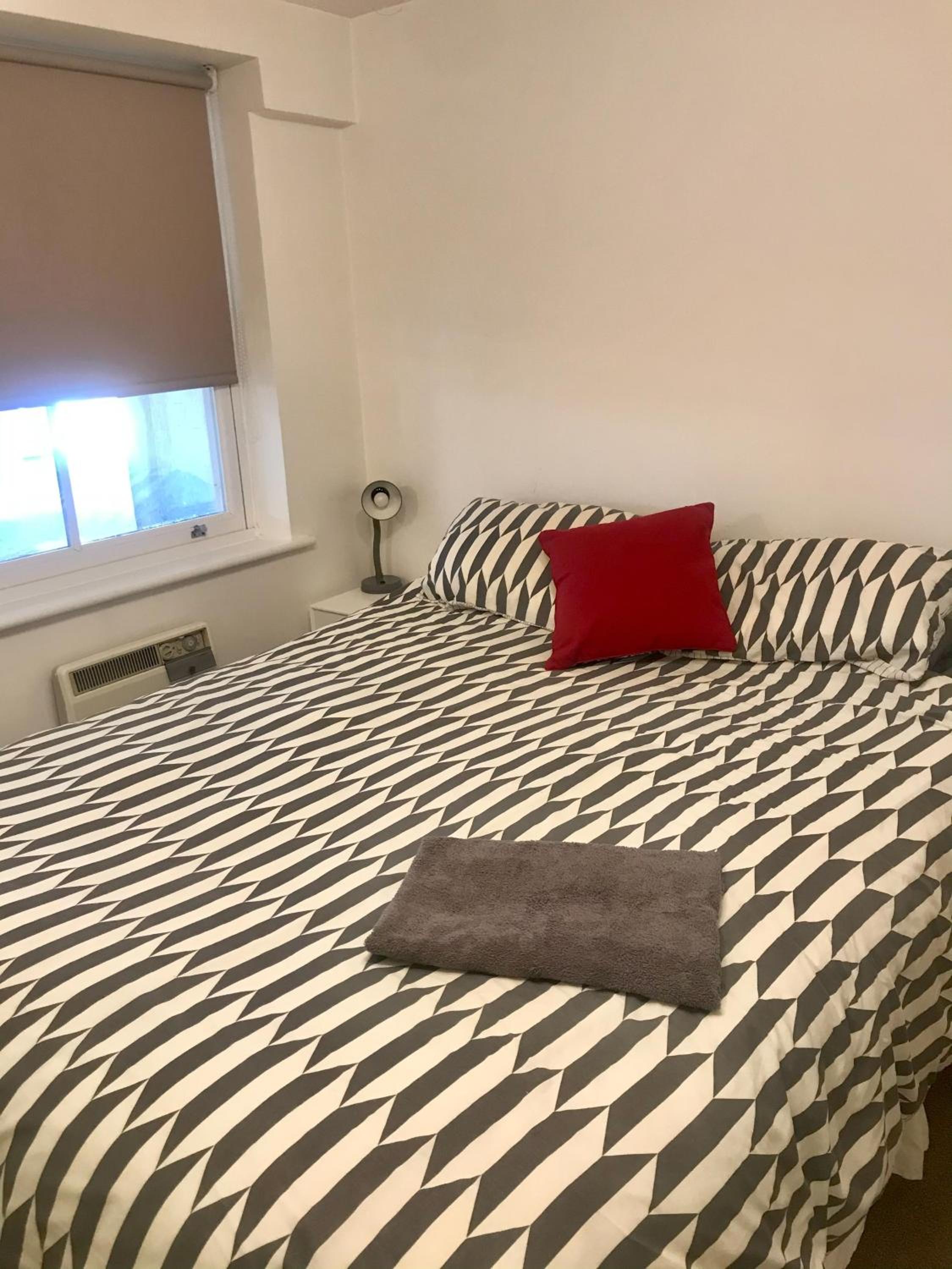 2 Bedroom 2 Double beds Kitchen 2Baths Parking view 4