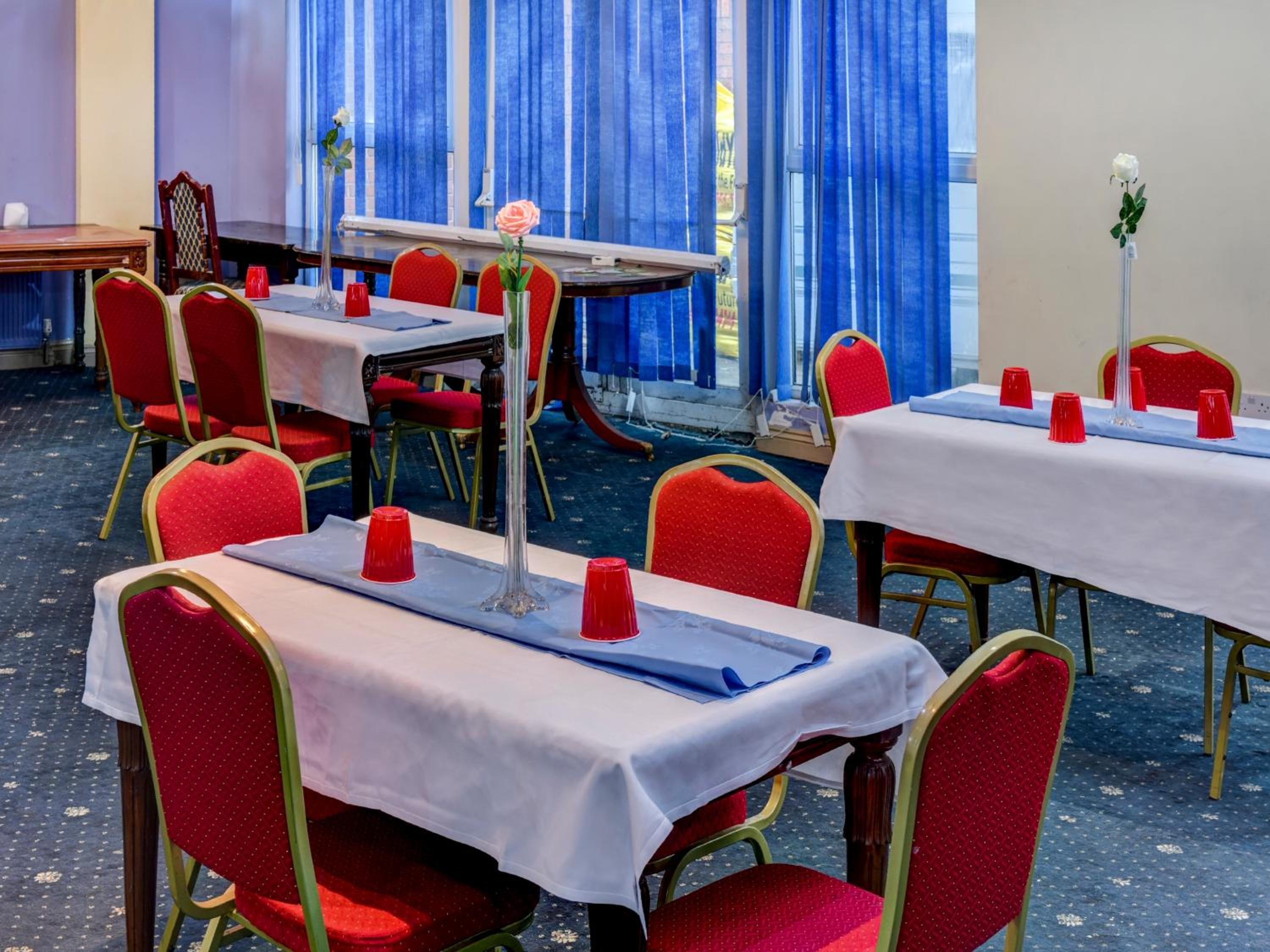 Leicester Vacations - Empire Hotel - Property Image 13