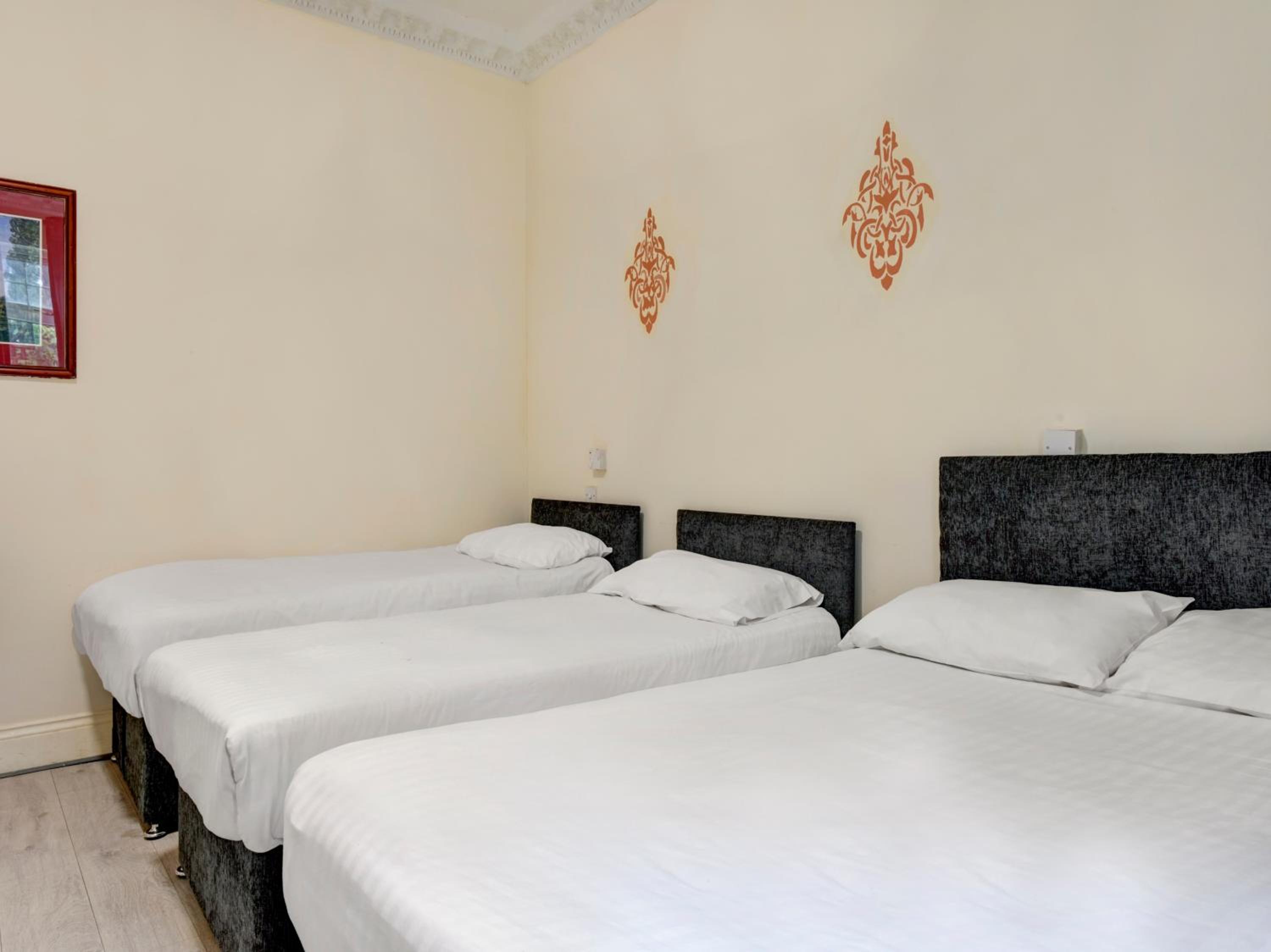 Leicester Vacations - Empire Hotel - Property Image 68