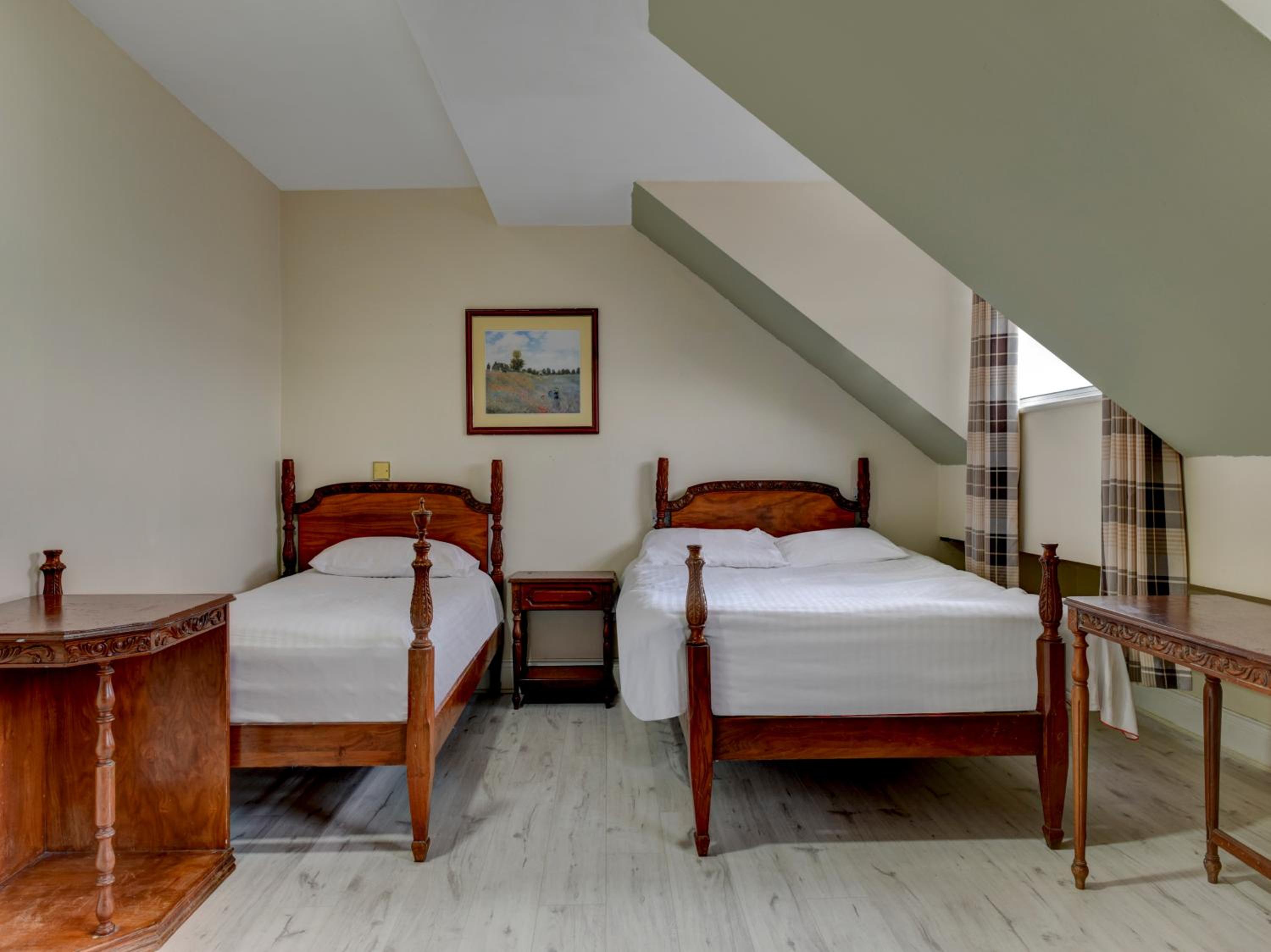 Leicester Vacations - Empire Hotel - Property Image 56