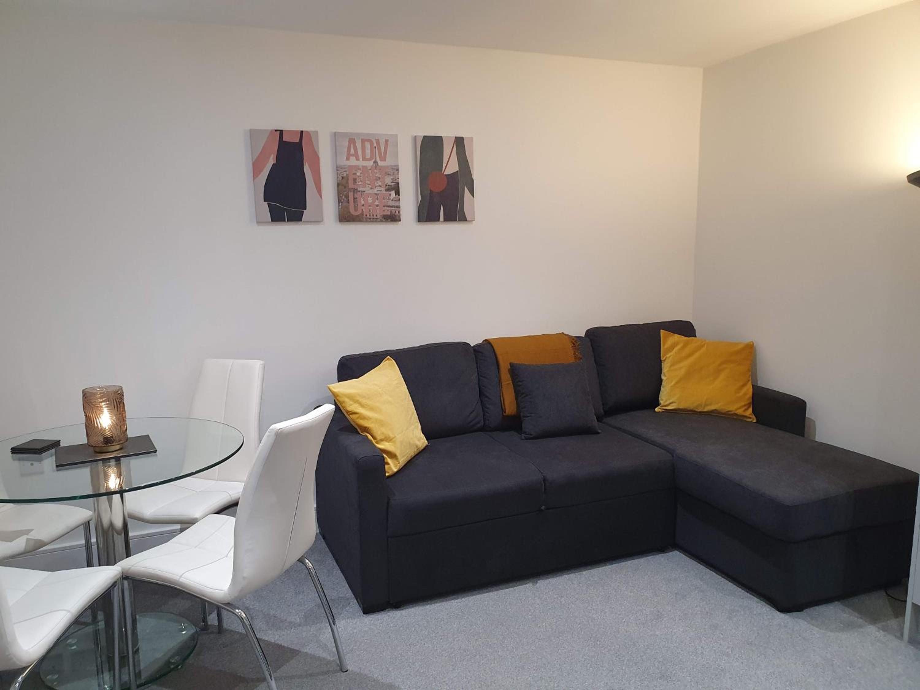 Elm Apartment by Cliftonvalley Apartments view 2