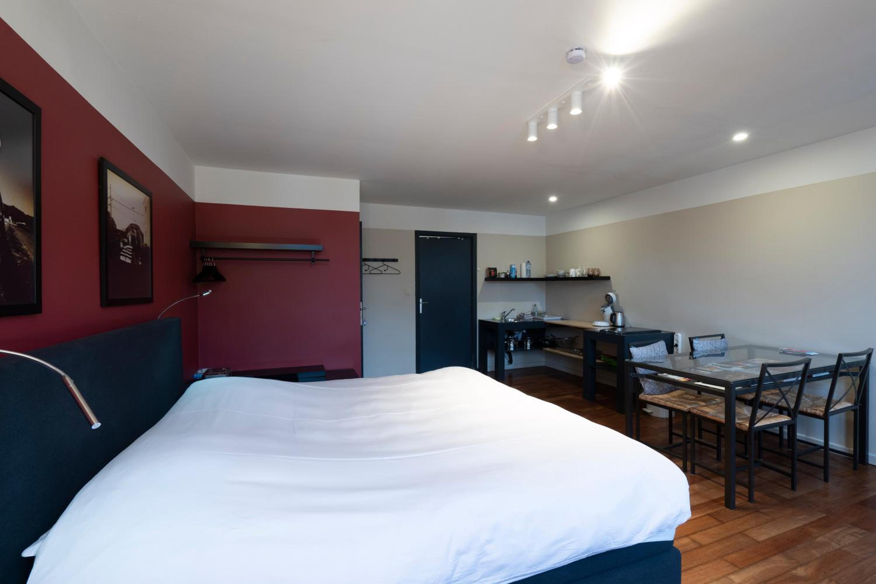 tam tam city lodge