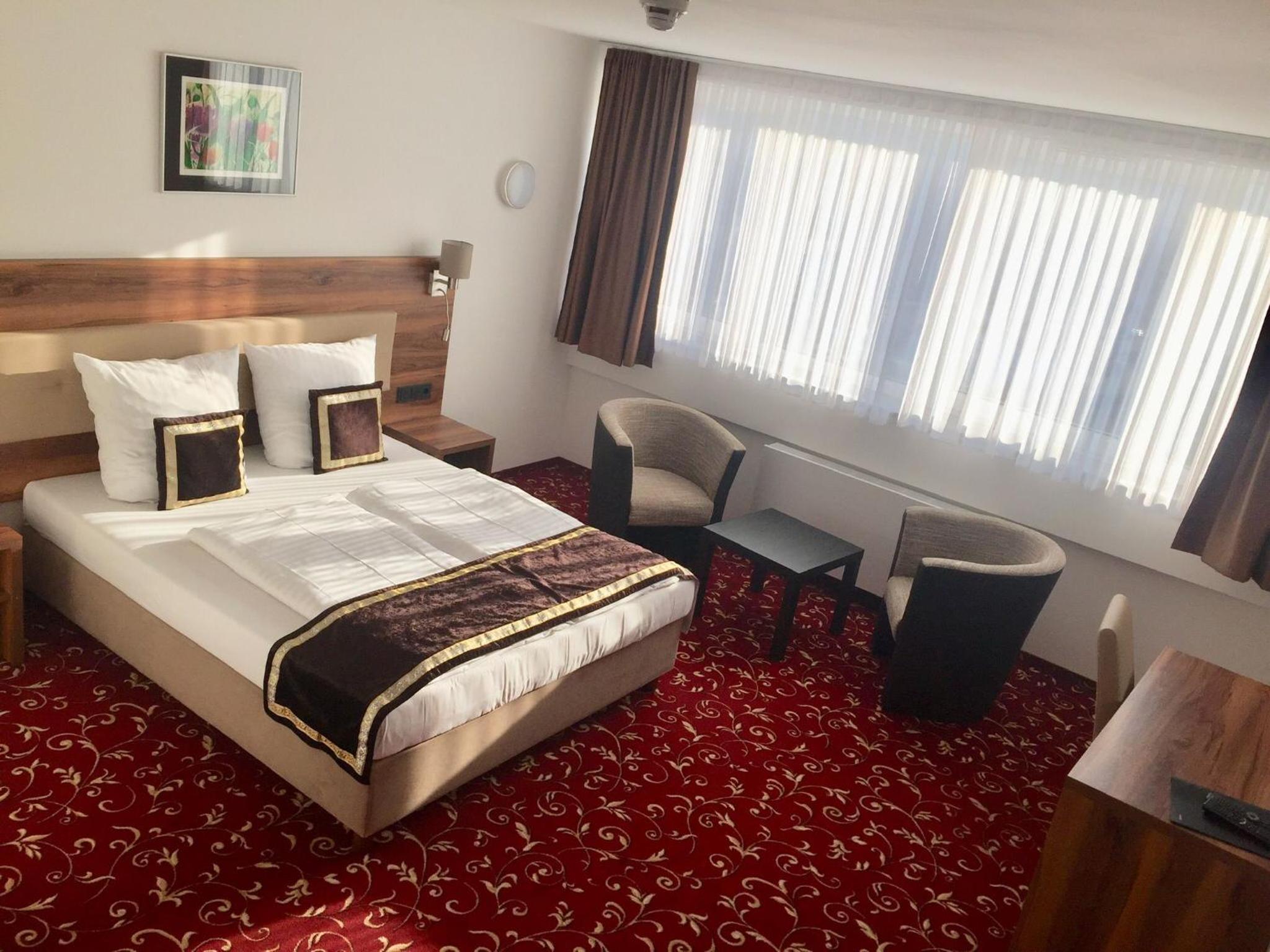 Offenbach Vacations - Hotel Luna - Property Image 2