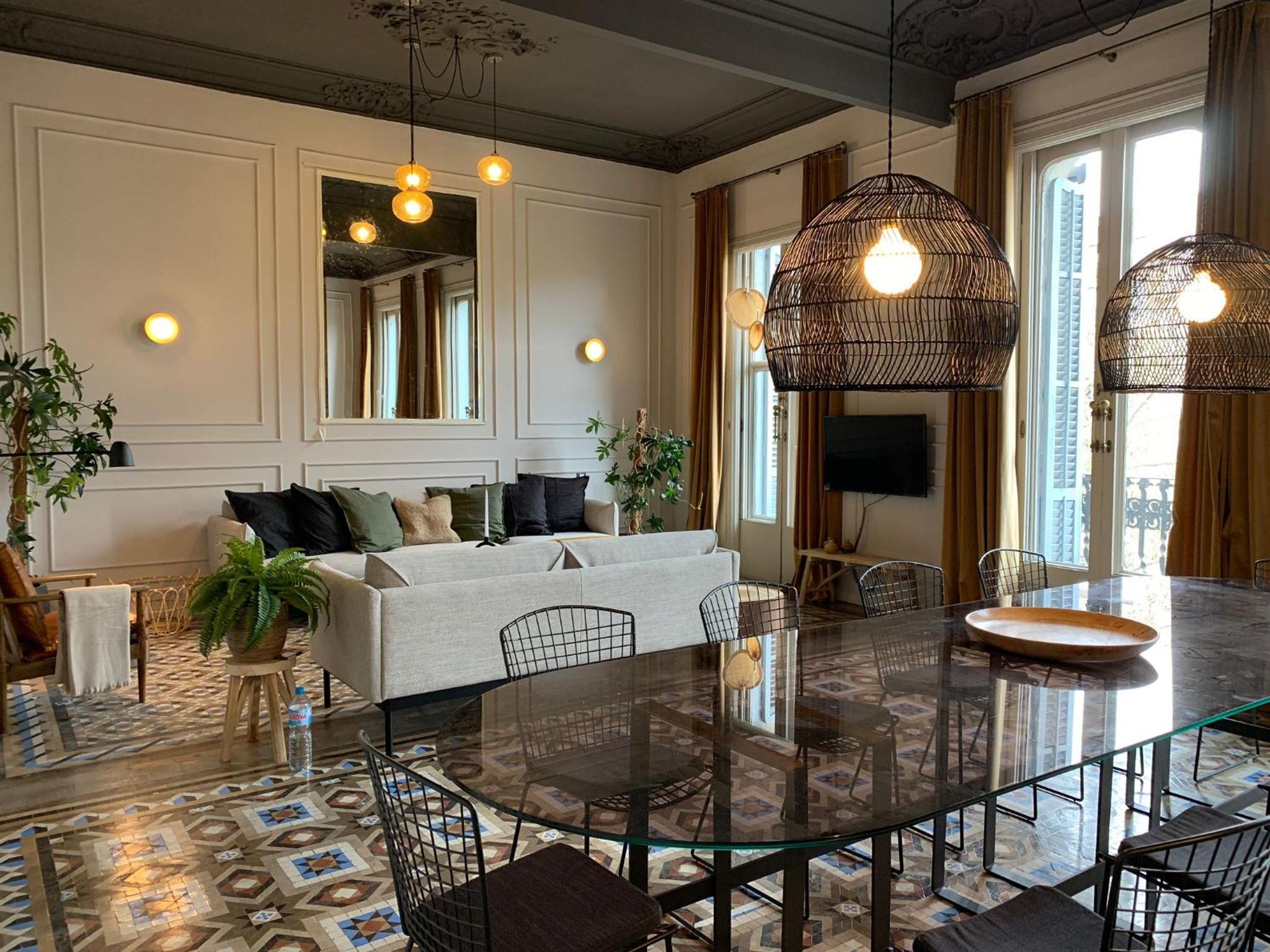 You Stylish City Center Apartments