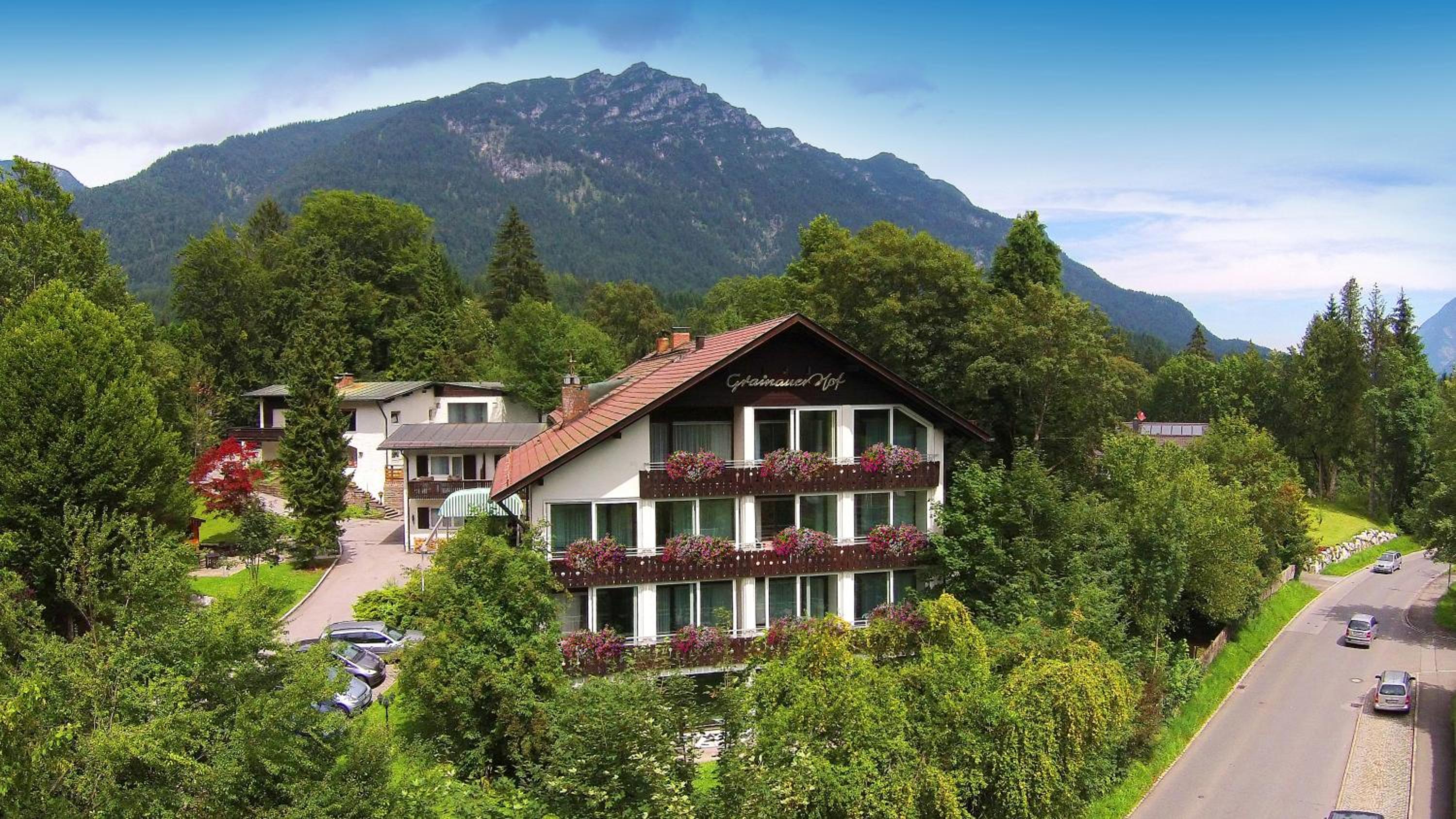 Hotel Grainauer Hof - Image 1