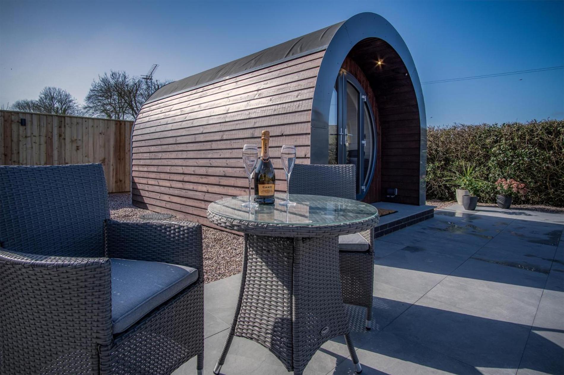 Hotel Bracken Burrows - 1 Bedroom Pod - New Hedges