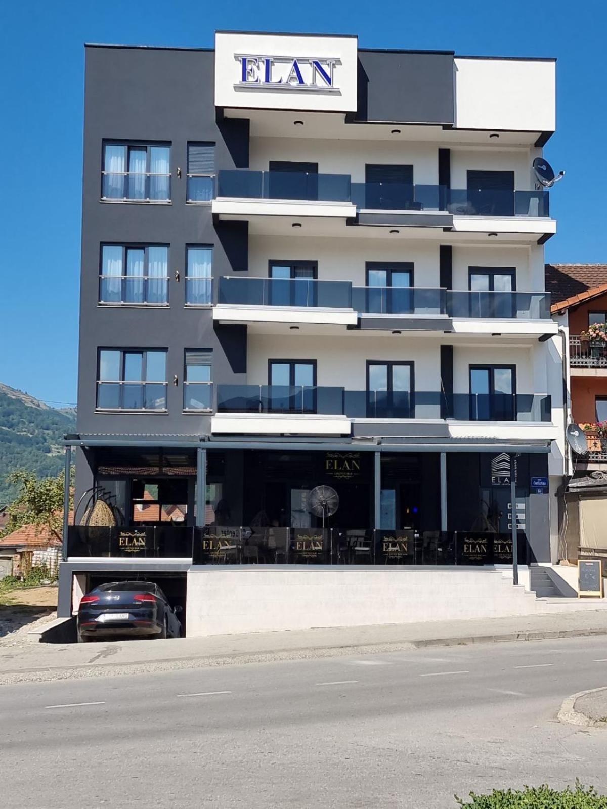 Hotel Elan Luxury Apartments & Rooms - Image 1