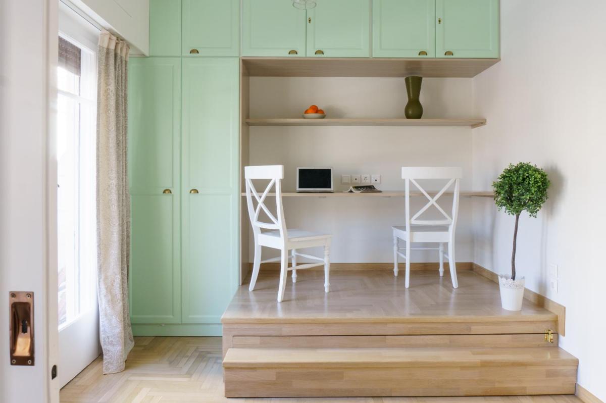 Tiffany's Luxury 2BR with Acropolis View