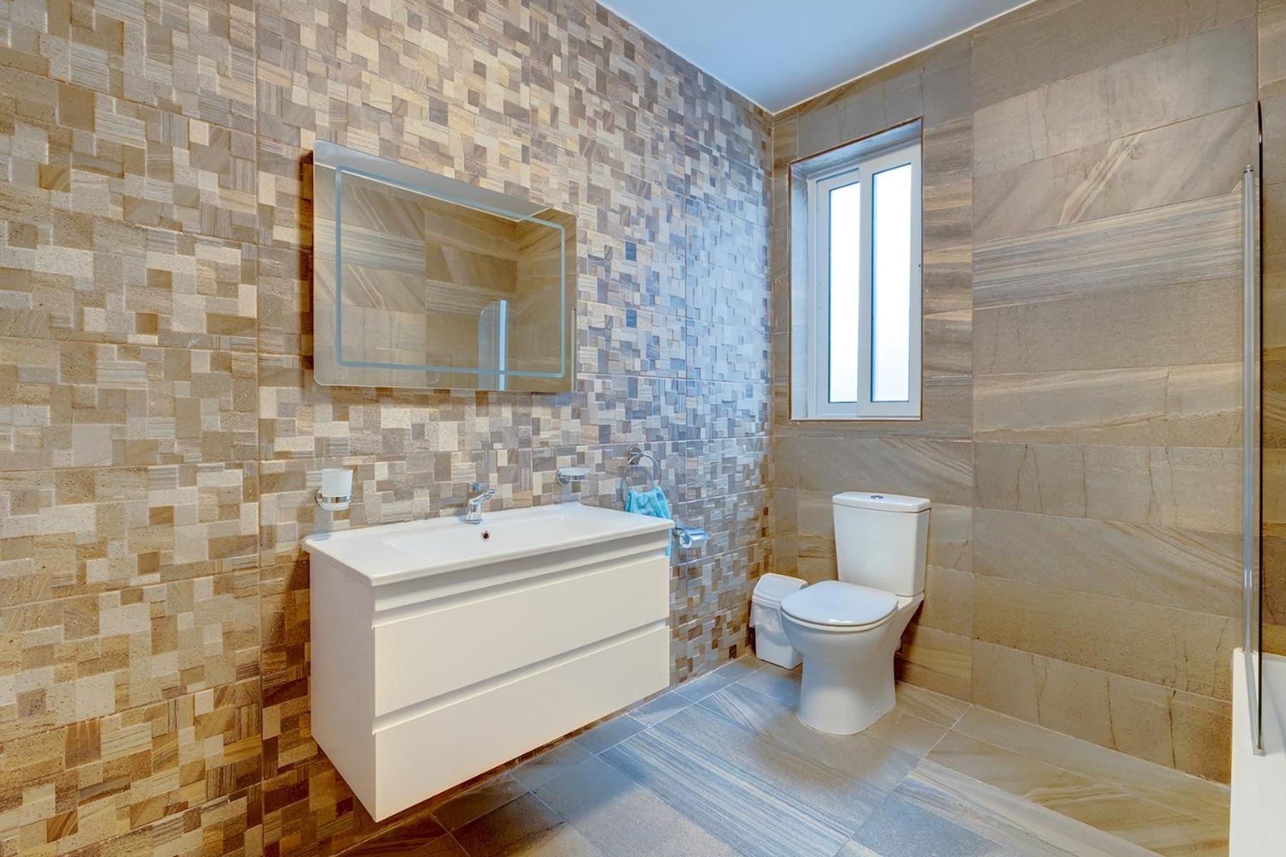 Modern 2BR Apartment in central St Julian's photo 4