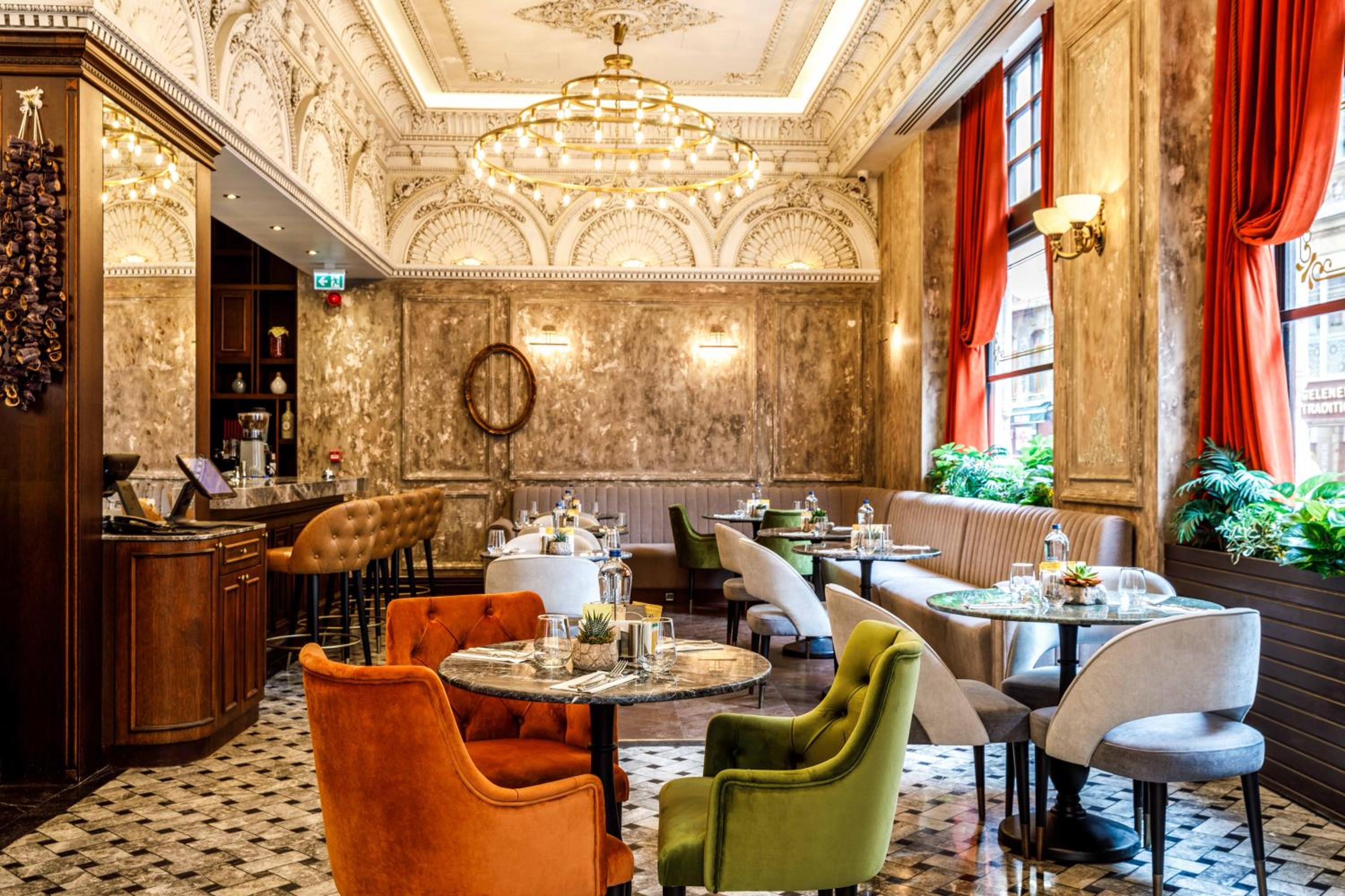 Cronton Design Hotel - Image 7