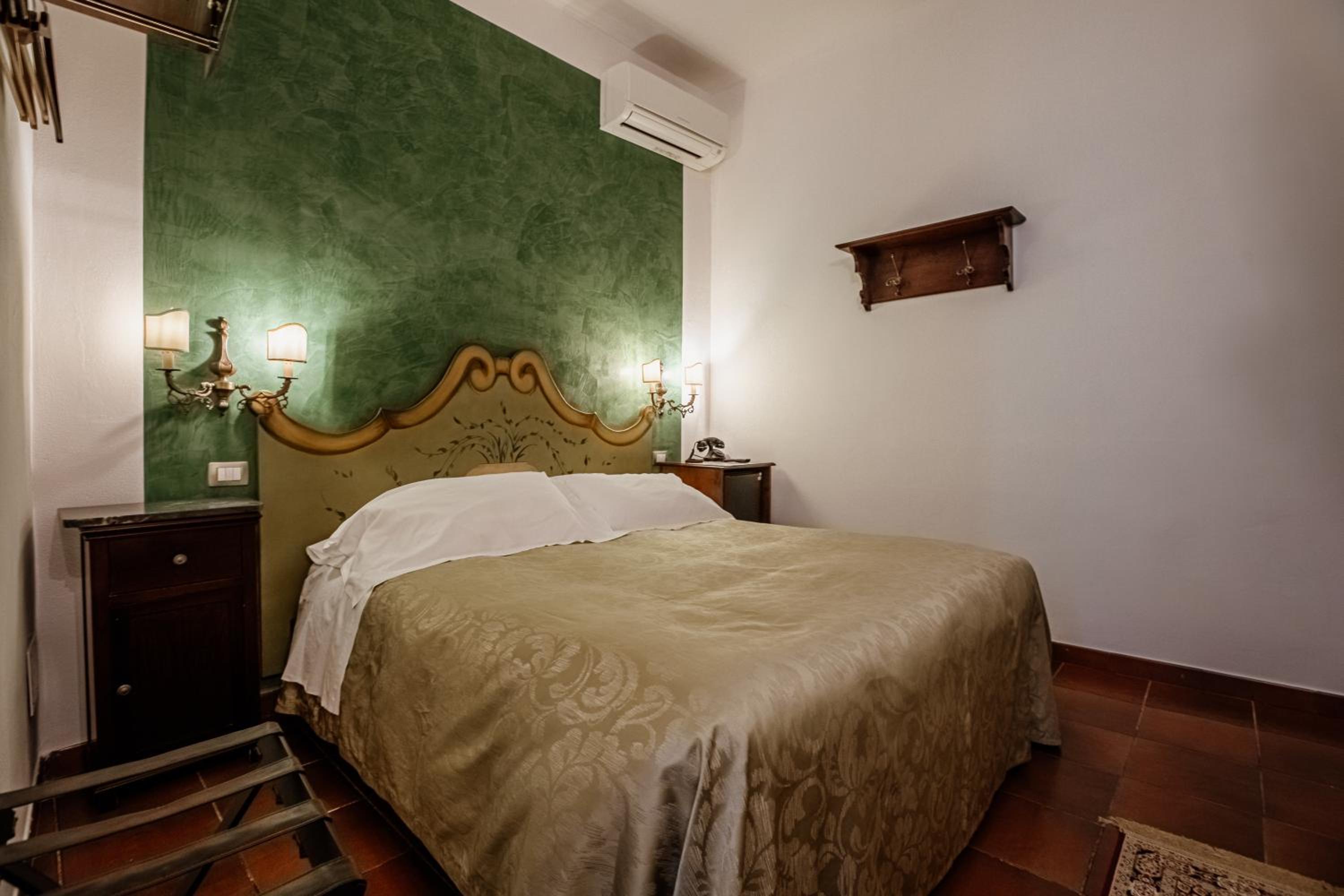 Palazzo Giunta - Porta Marina Ortigia