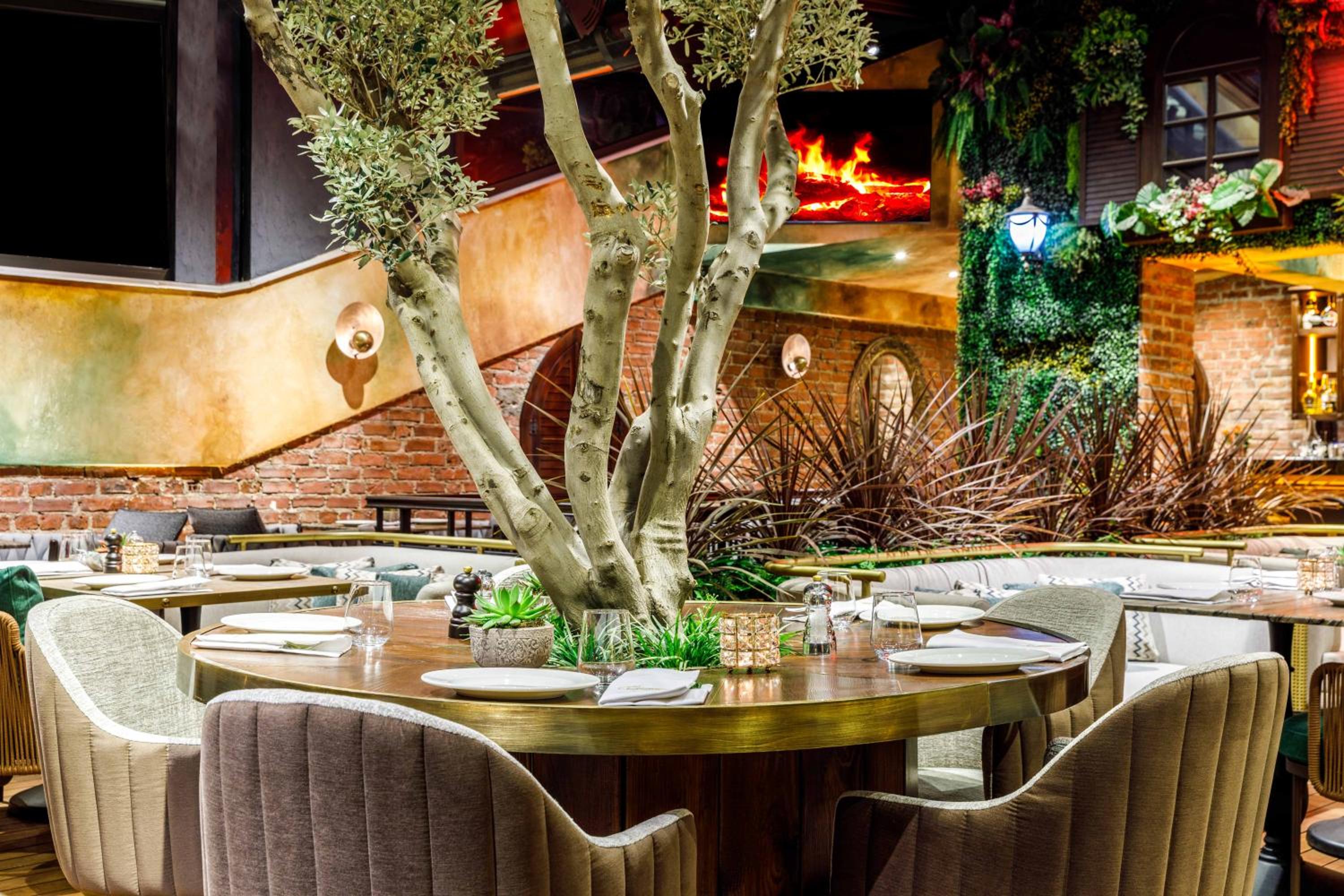 Cronton Design Hotel - Image 87