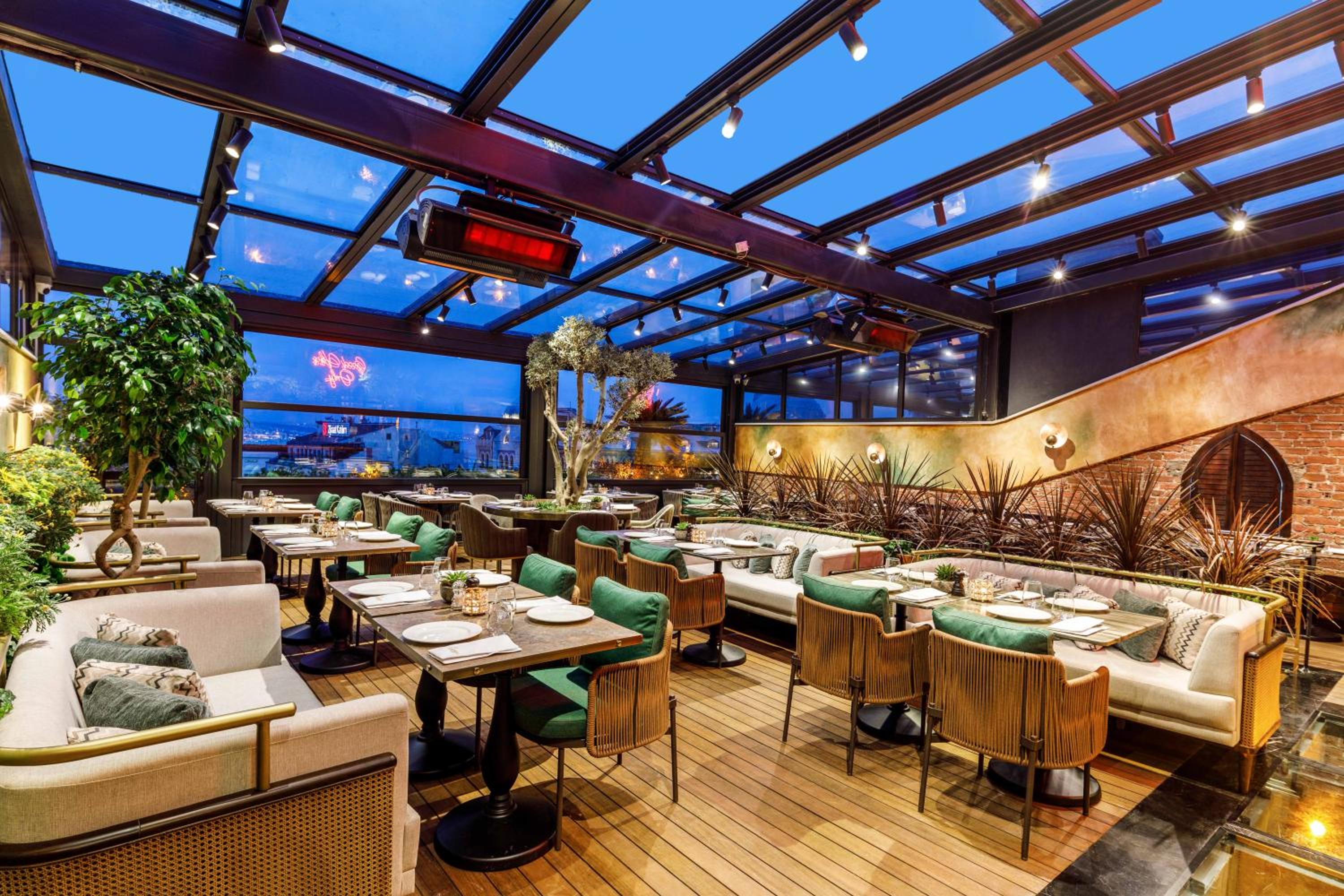 Cronton Design Hotel - Image 85