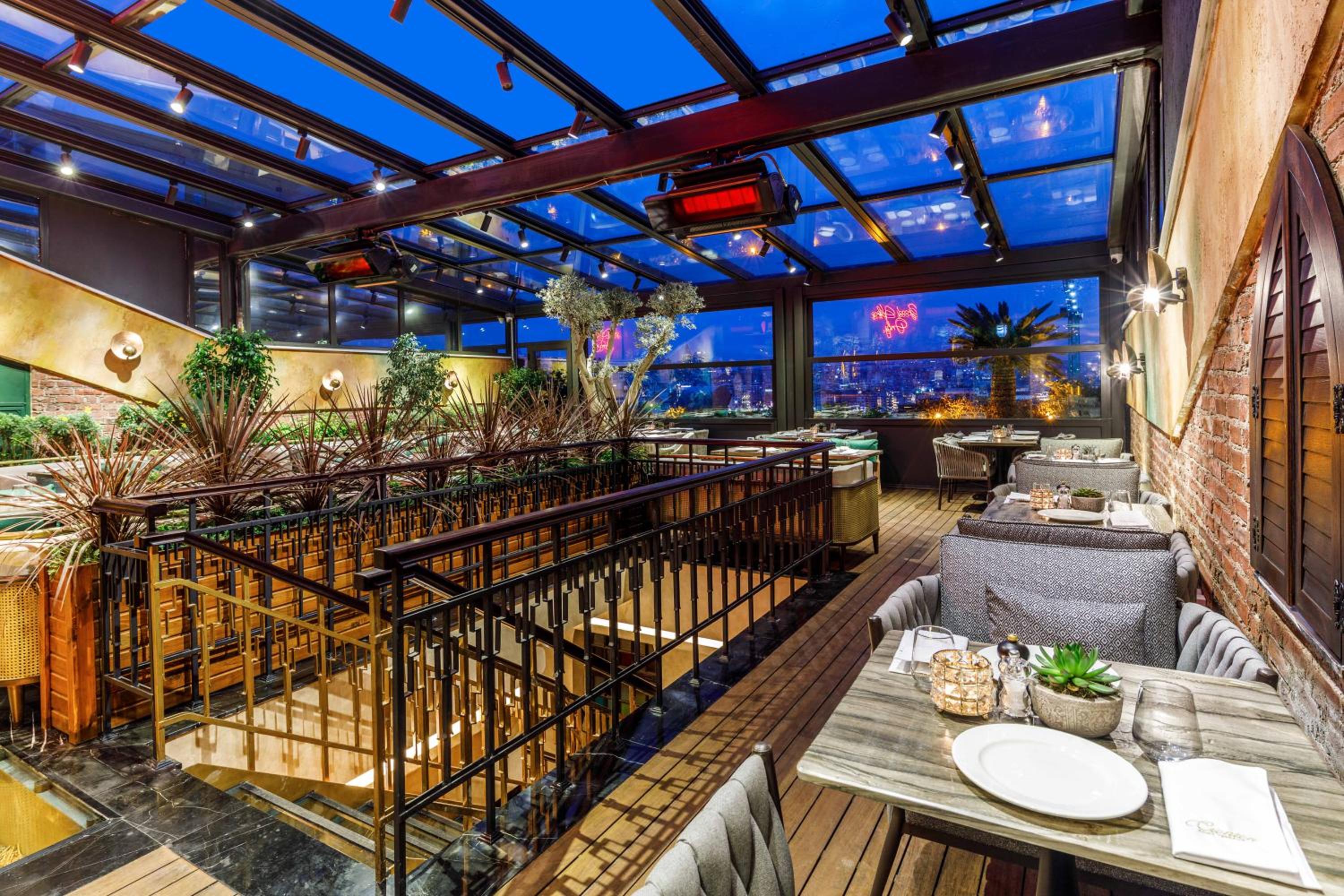 Cronton Design Hotel - Image 79