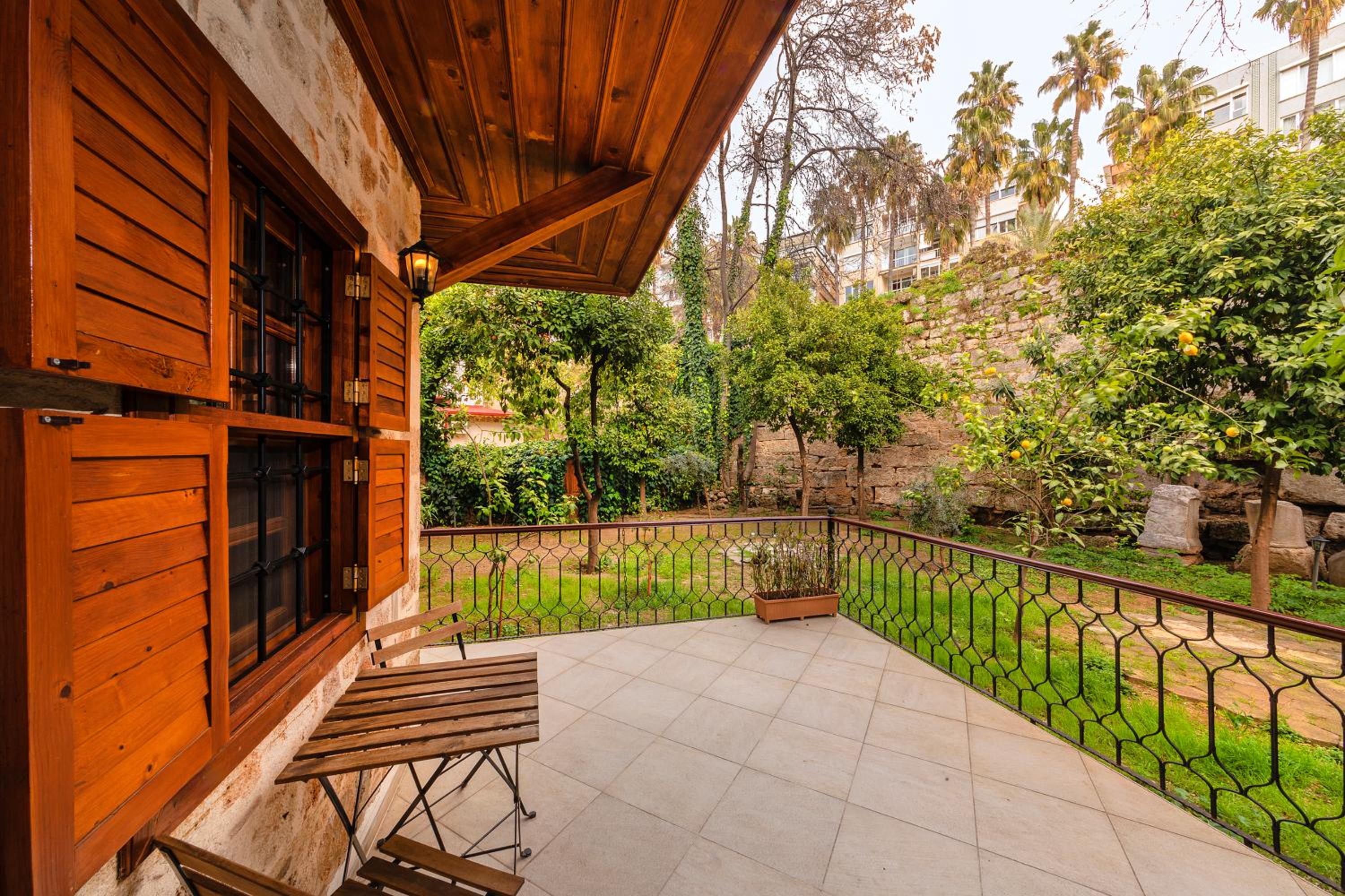 Zemira Garden Hotel