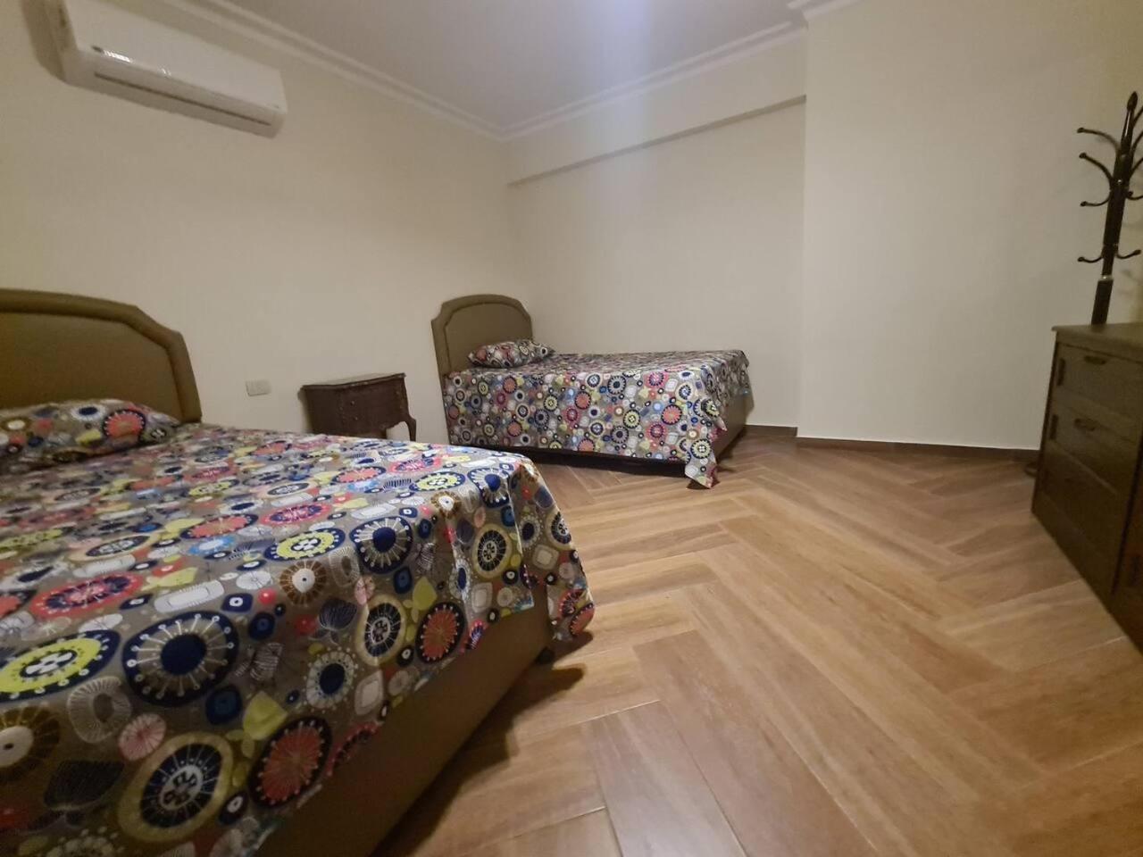 Spacious Executive Luxury Apartment with Balcony