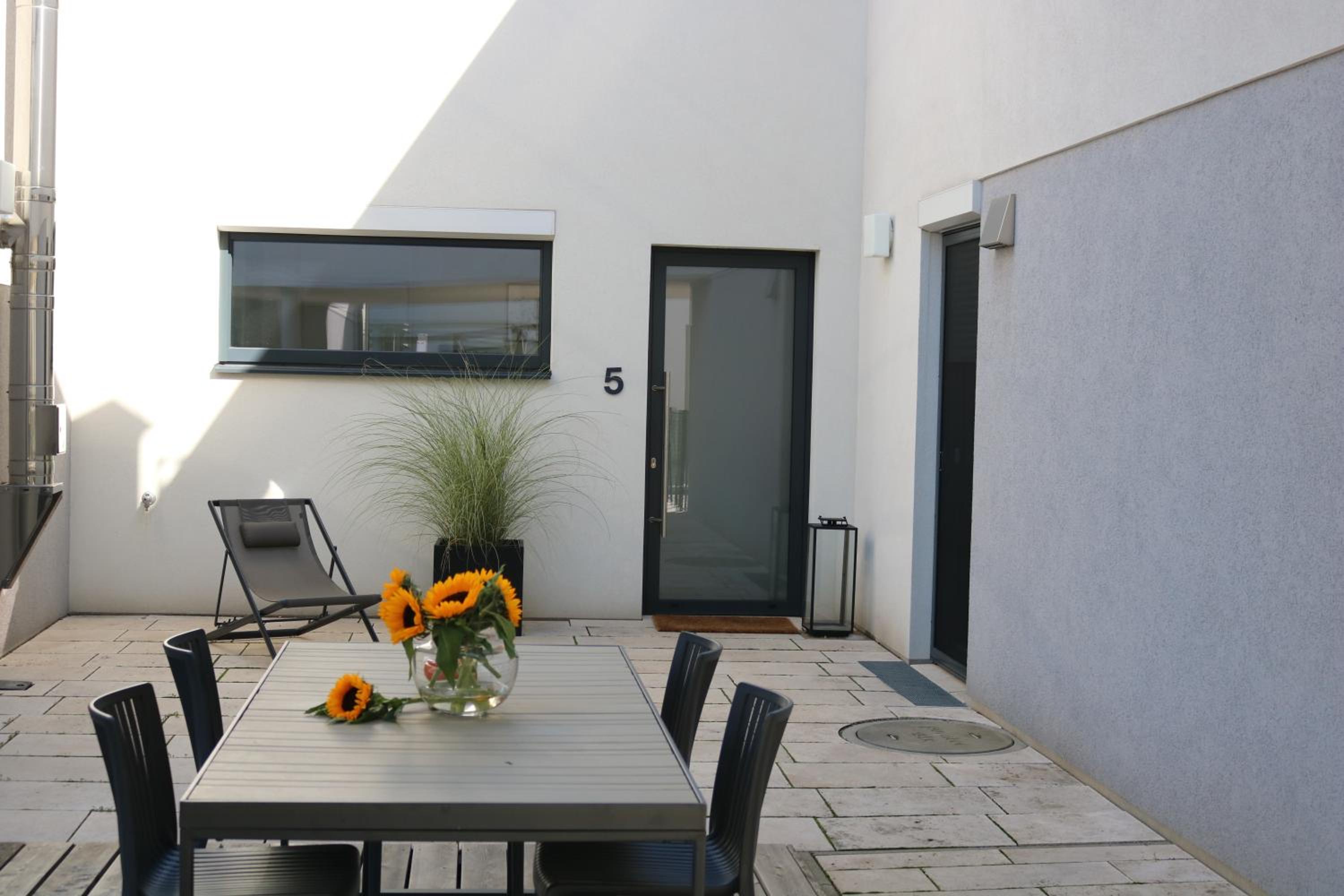 Wave Penthouses