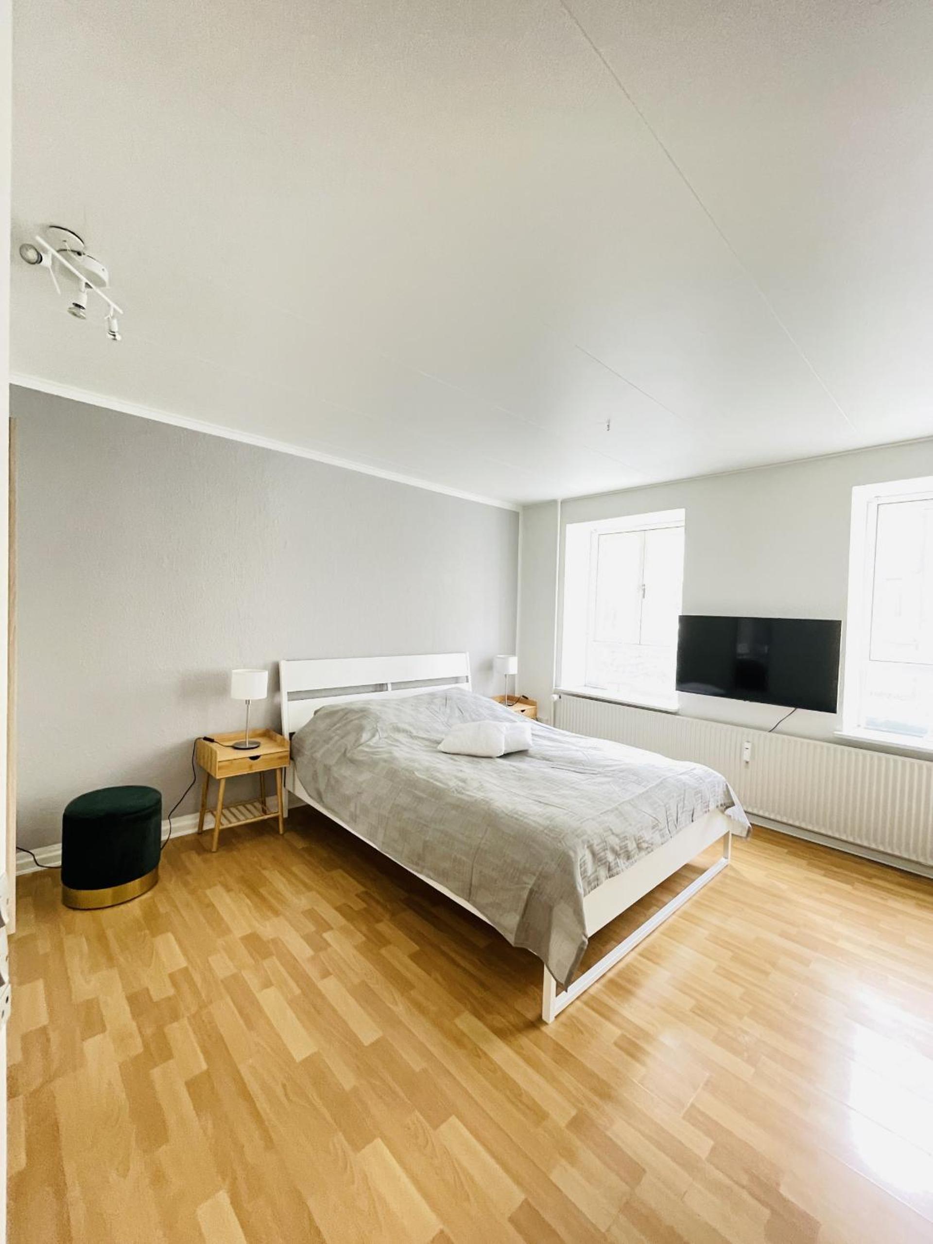 aday - Central Studio Apartment view 2
