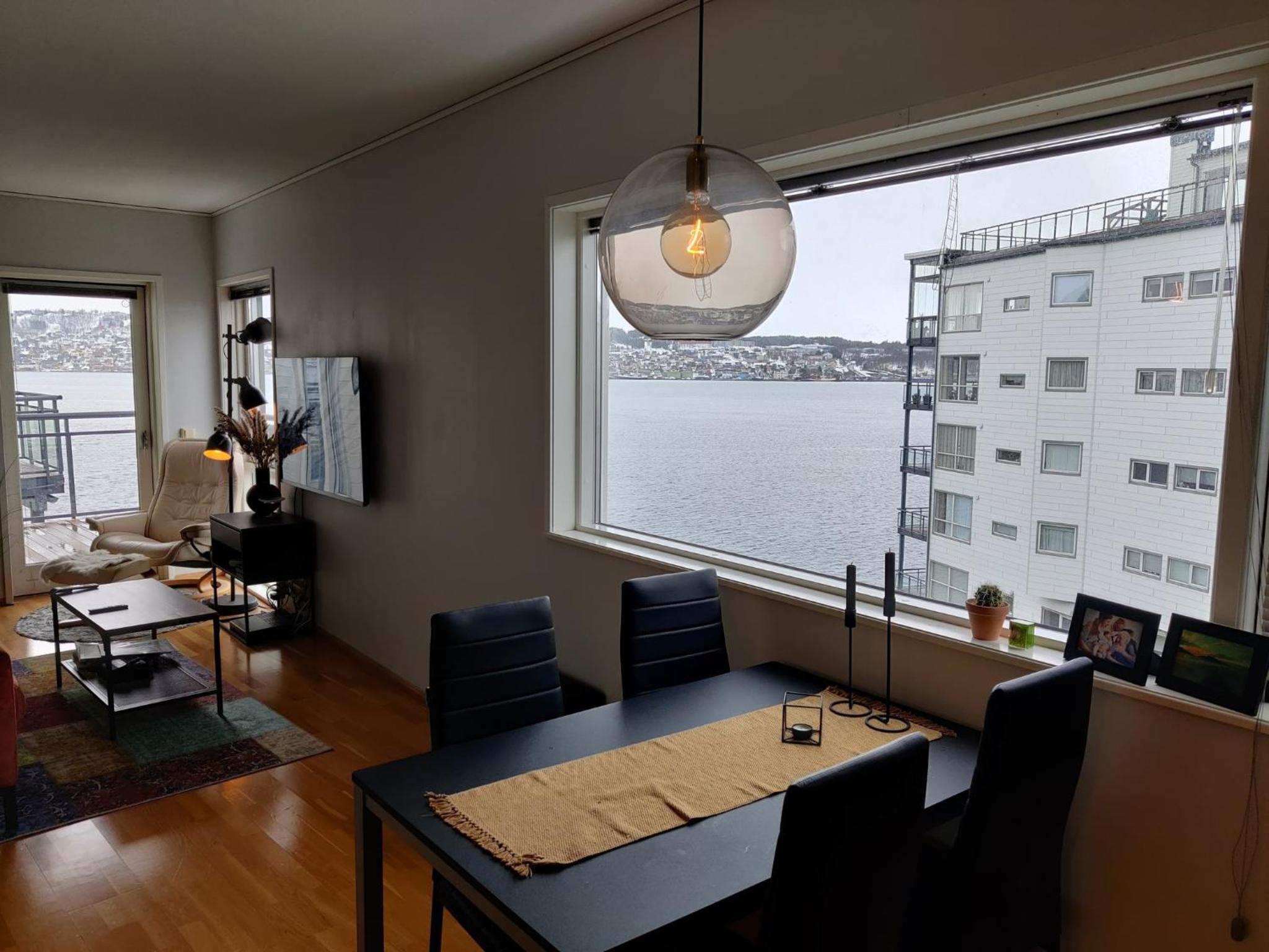 Top floor apartment with a magic view view 2