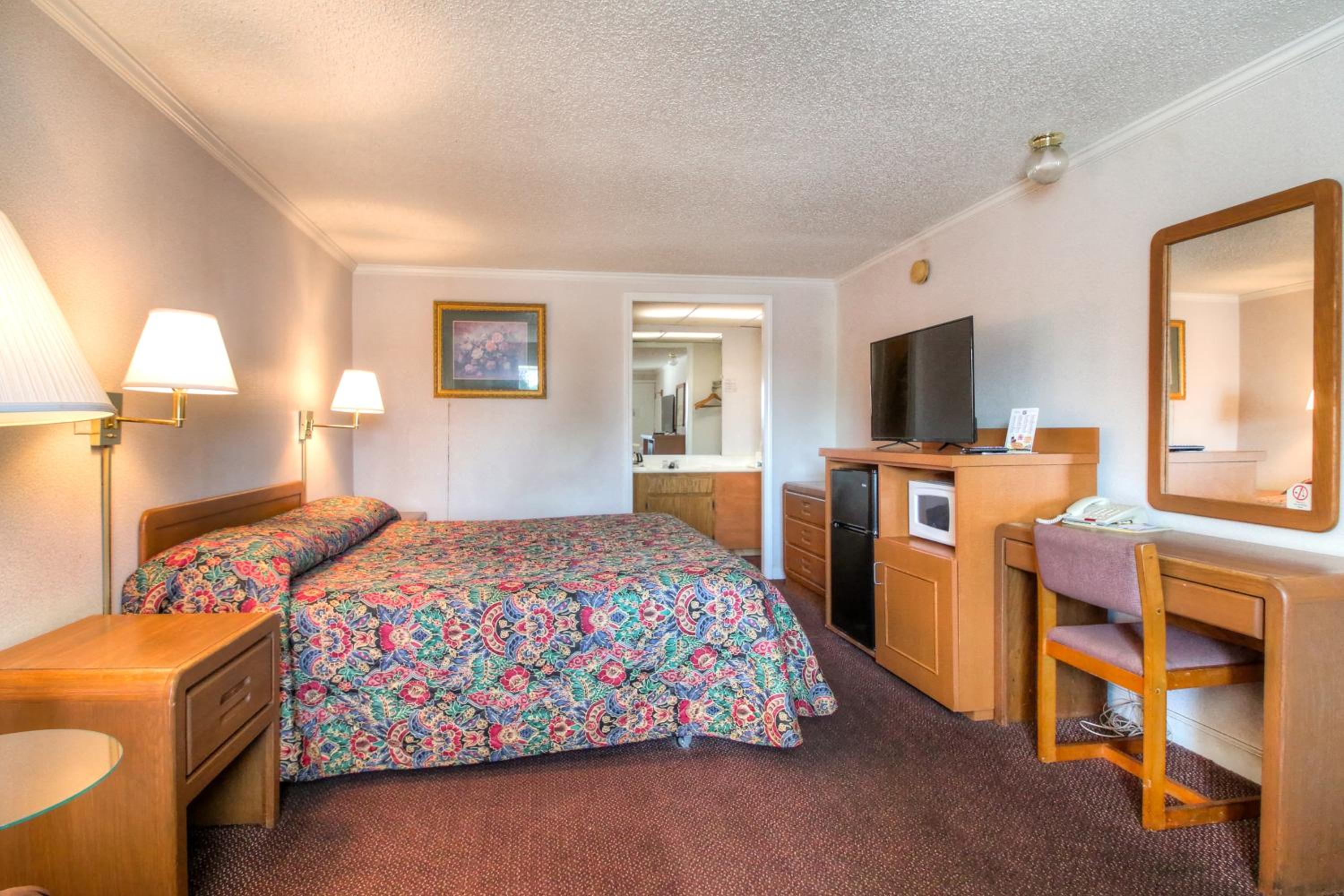 Corbin Vacations - Corbin Inn - Property Image 18