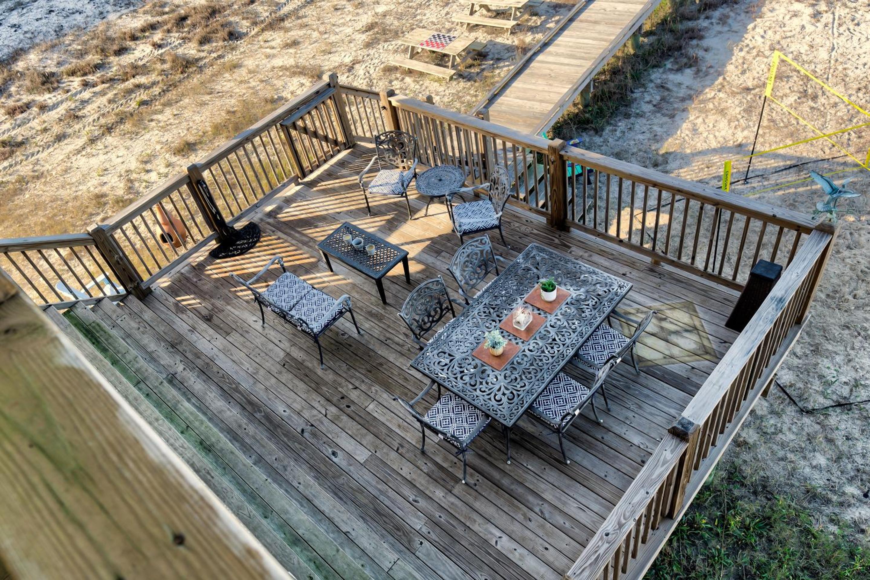 The Bay House - Private Bay Beach! Short walk to the water, Outdoor space galore! home view 4