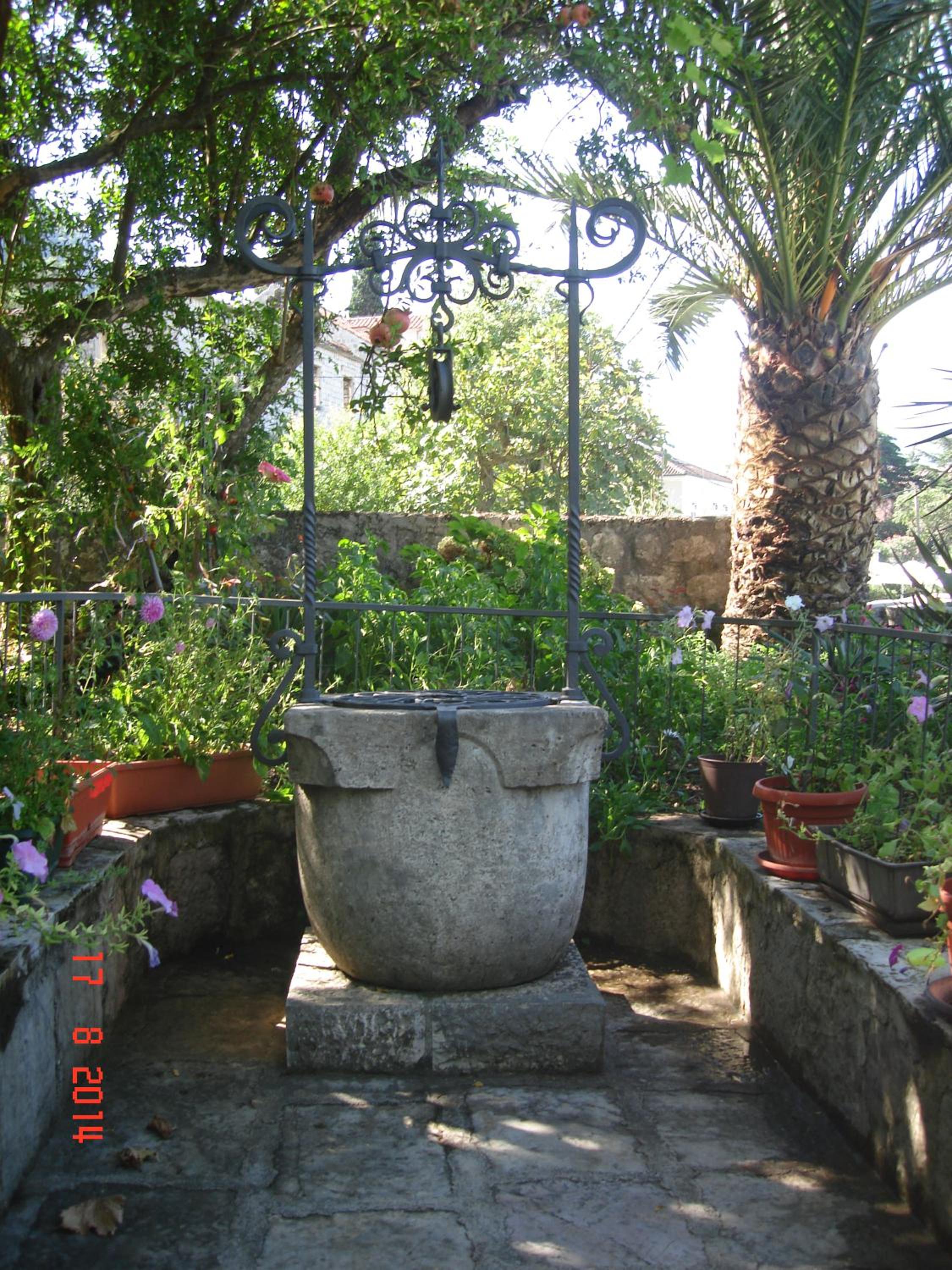 Photo 34