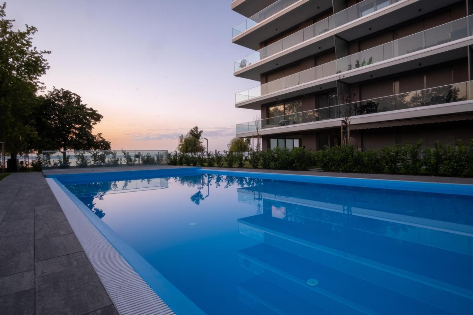 MyFlat Coral Beach Apartment view 3