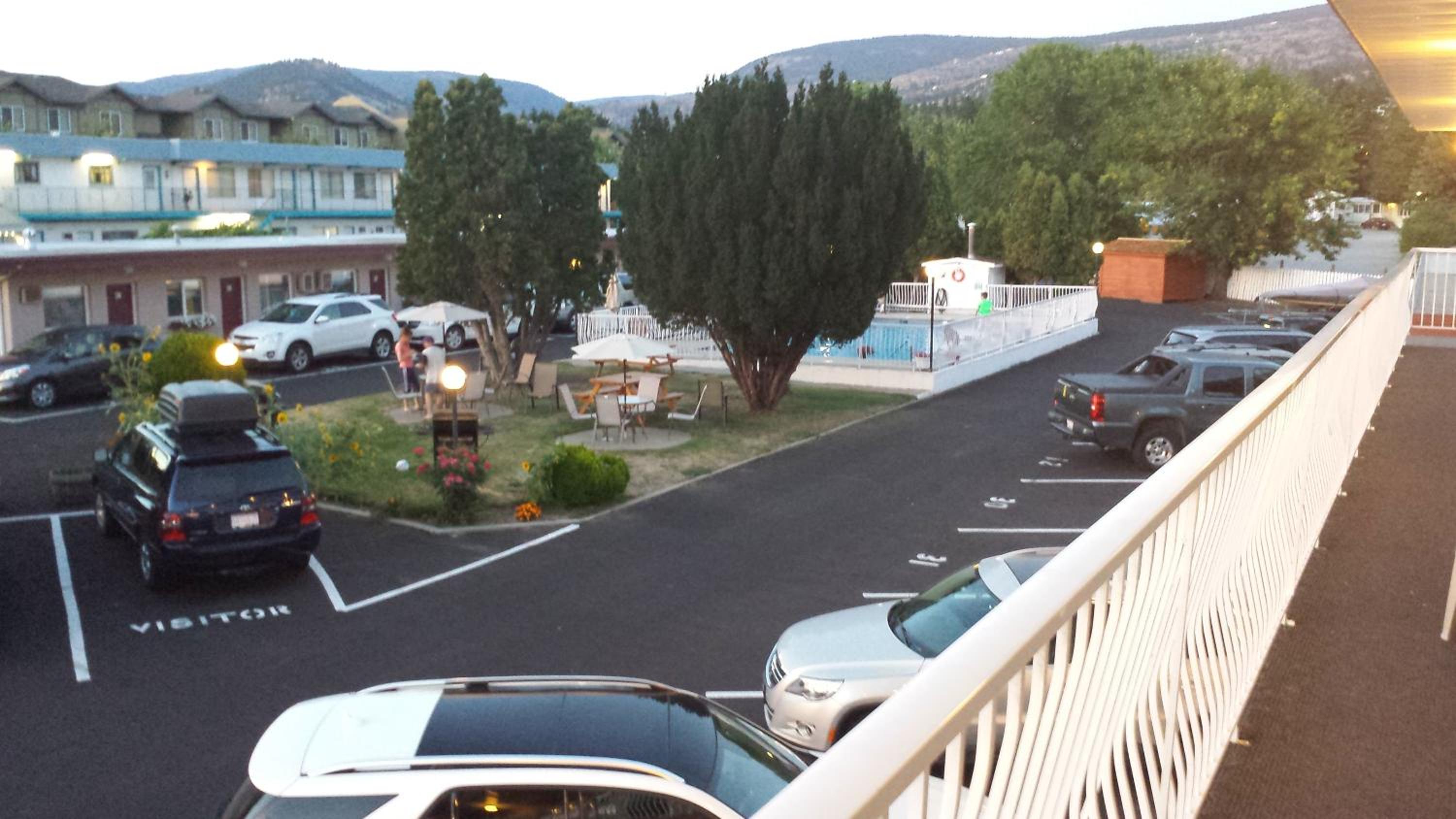 Swiss Sunset Inn