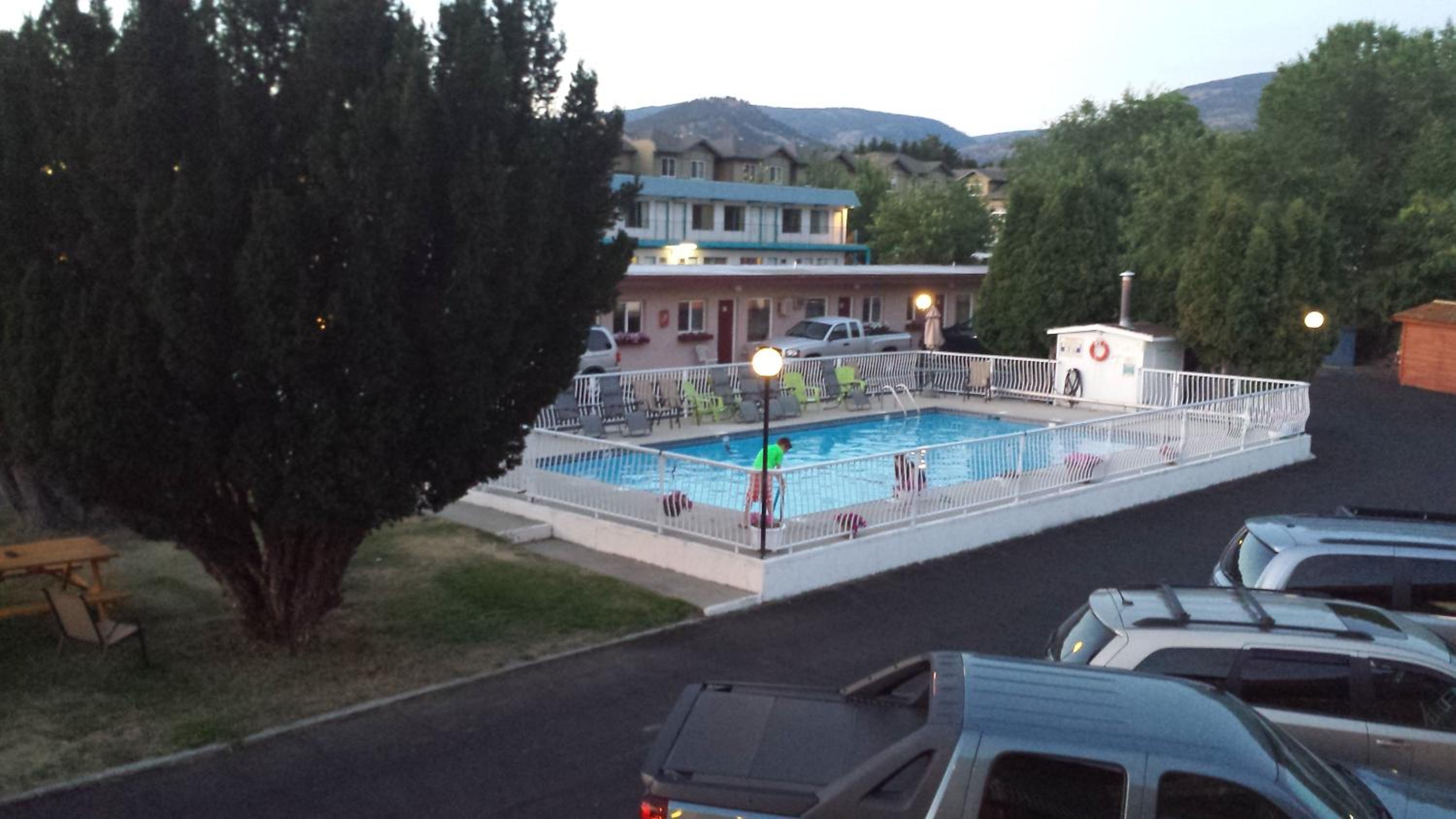 Swiss Sunset Inn