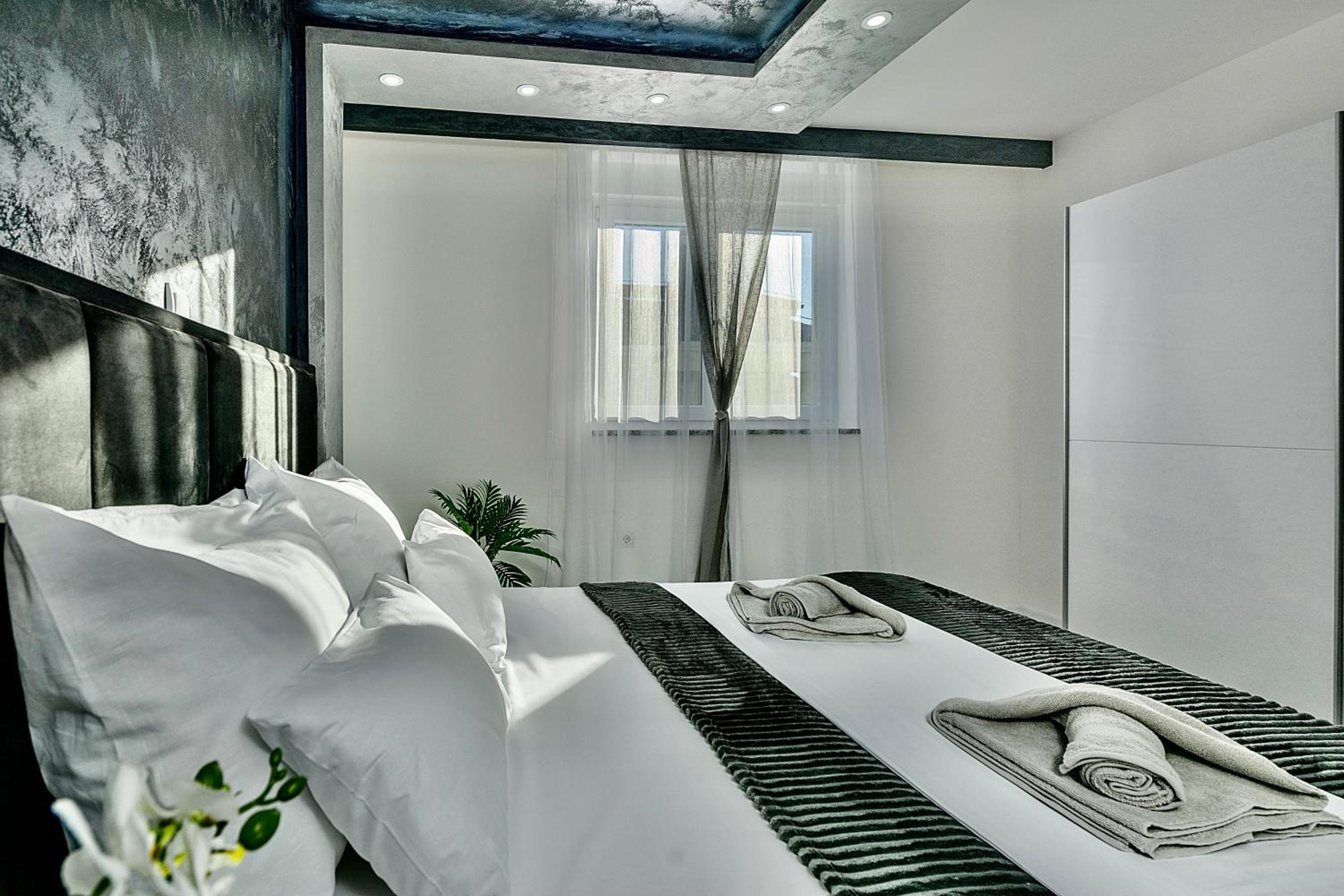 Villa White