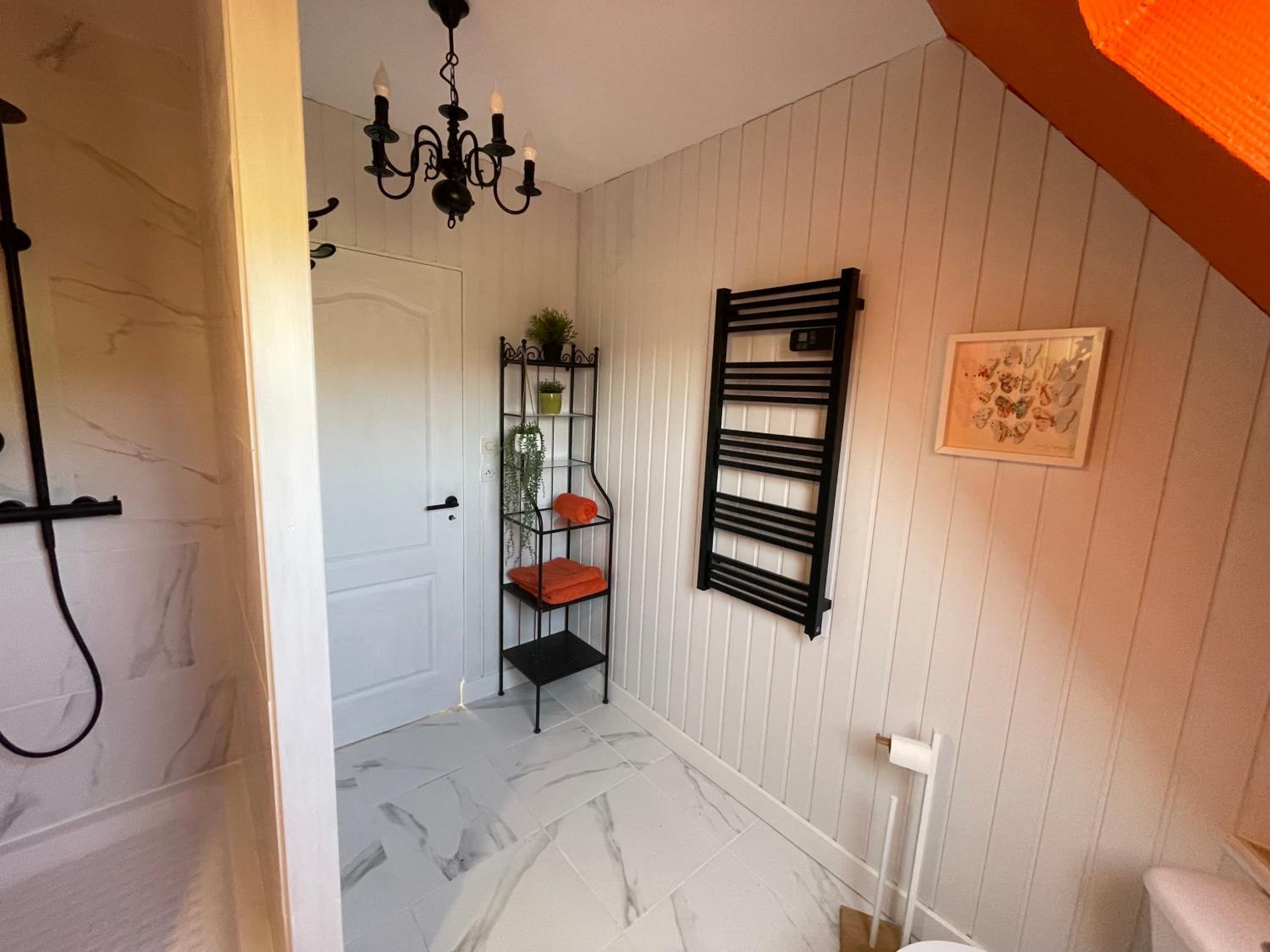 Belle Chambre Double ORANGE Tout Bonnement Bien