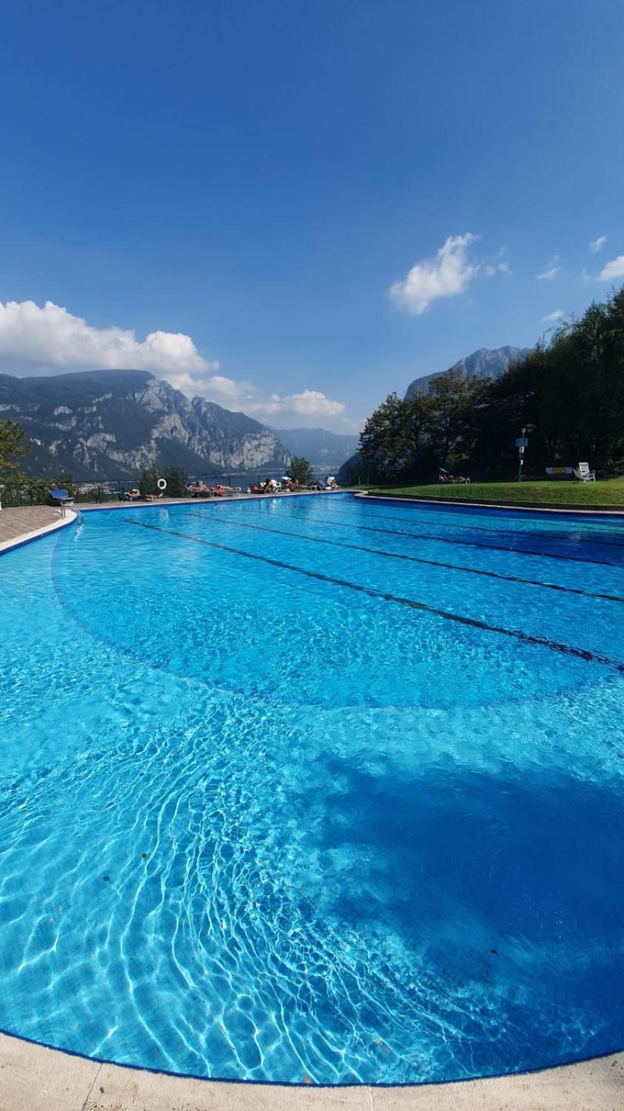La bella vista sul lago di Como photo 2