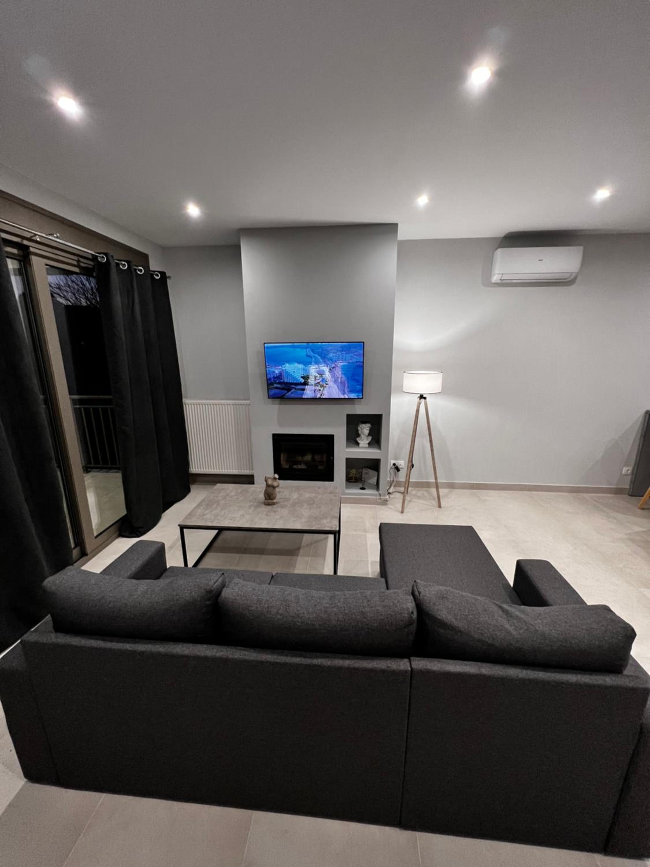 Giannel Luxury Apartment 1 view 3