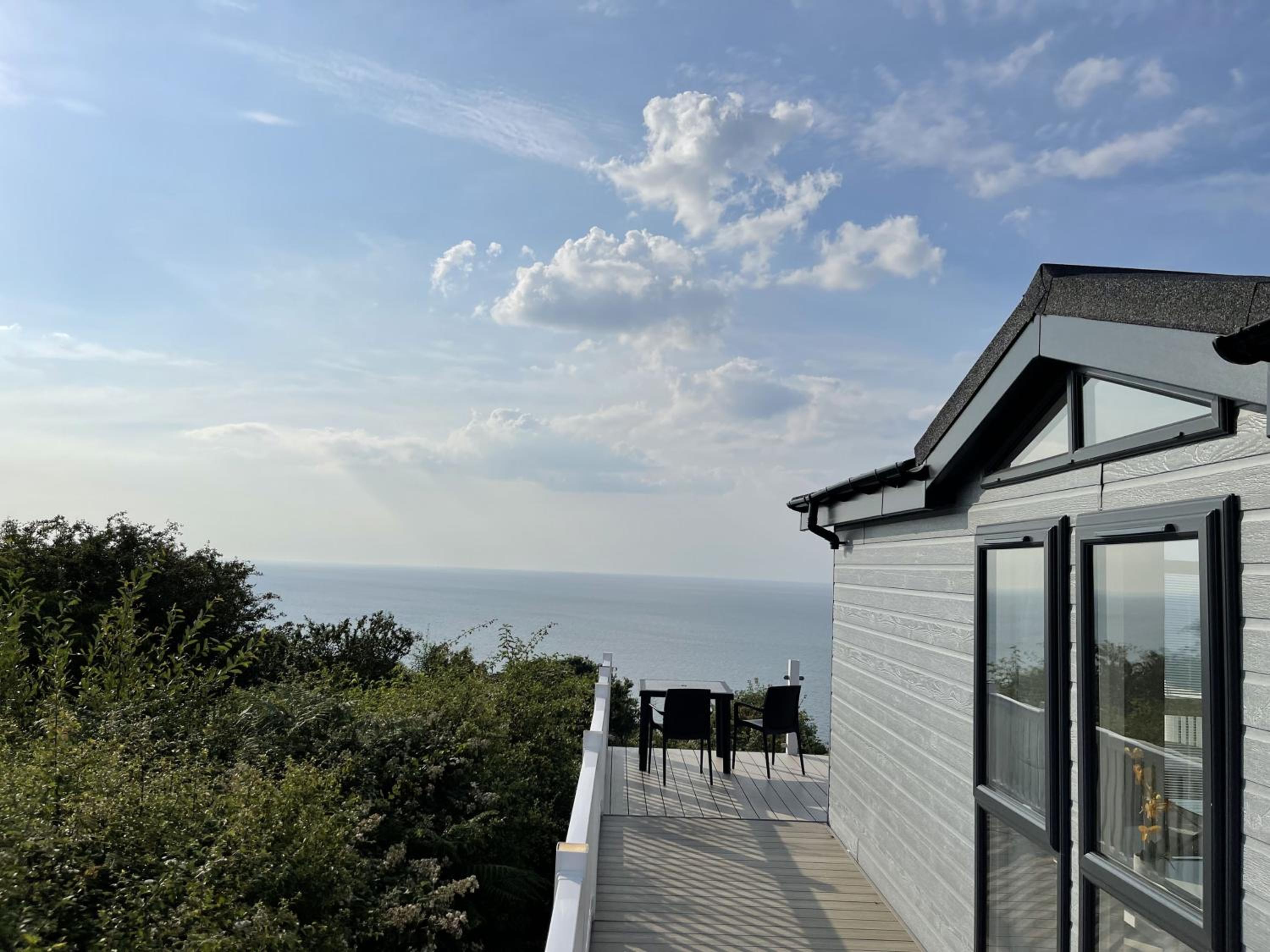 Sea Breeze Lodge view 4