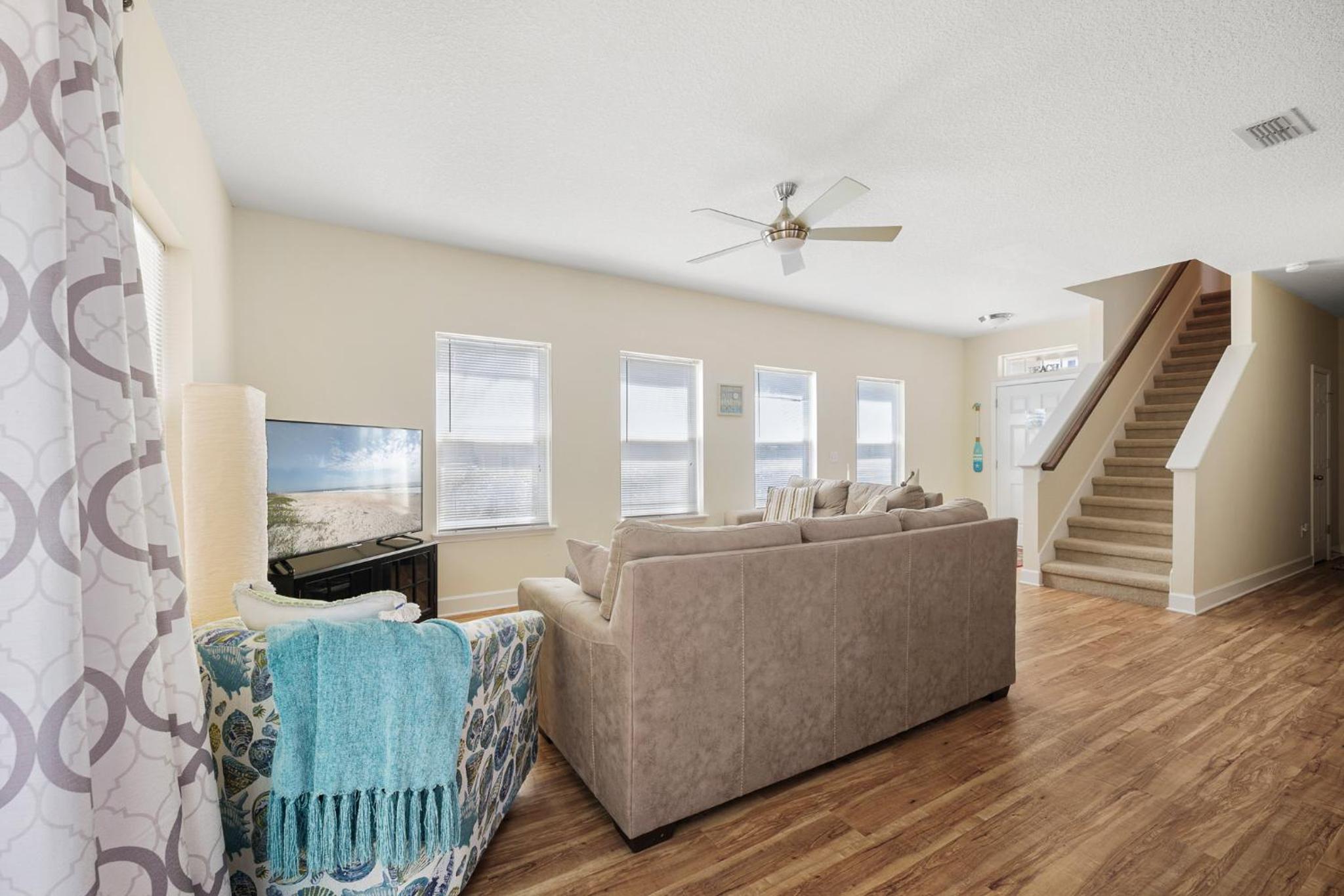 Ocean Palms, Sleeps 8, 4 Bedroom, Walk to the Beach view 4