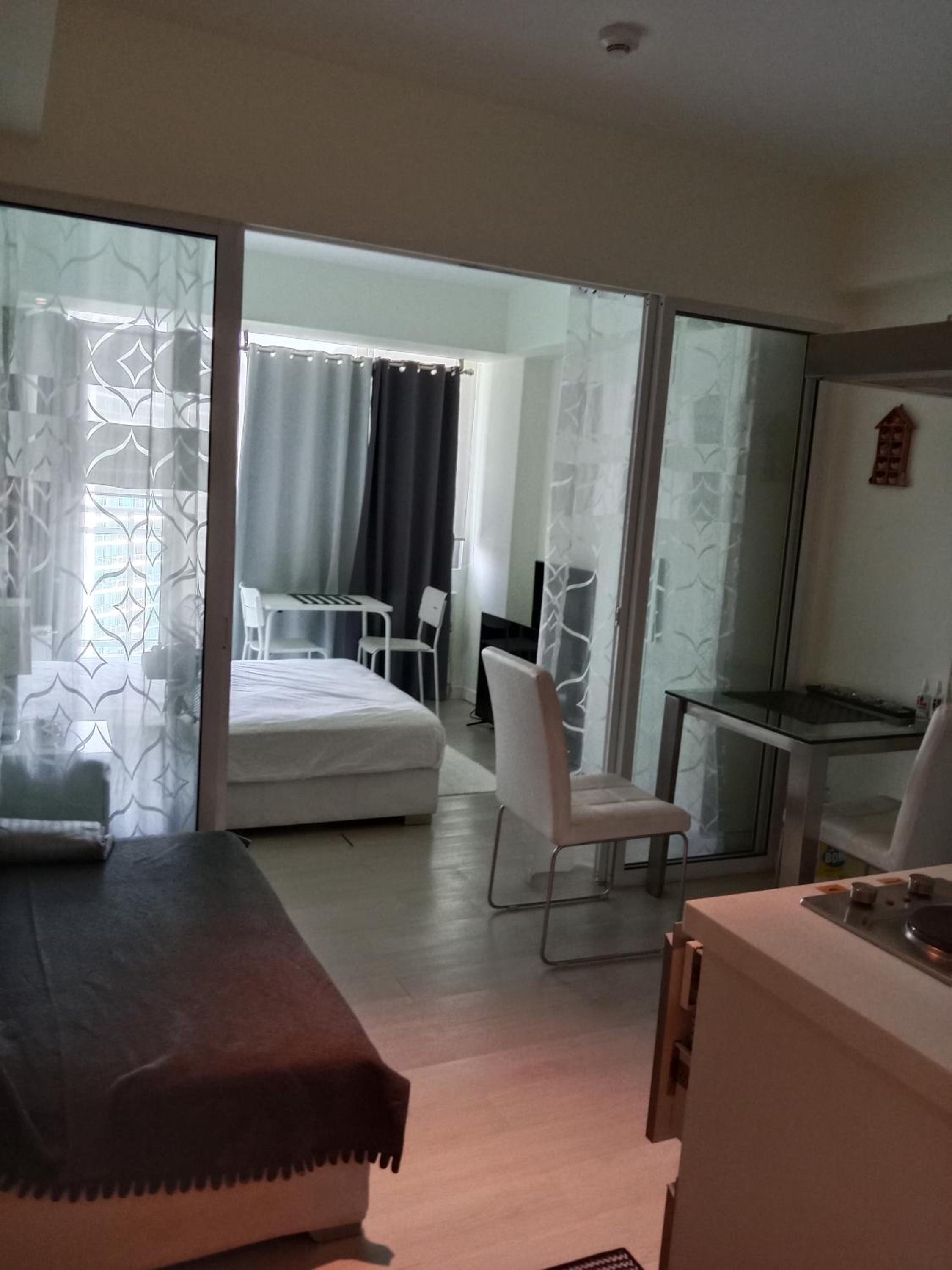 Azure Residences by Van Florendo