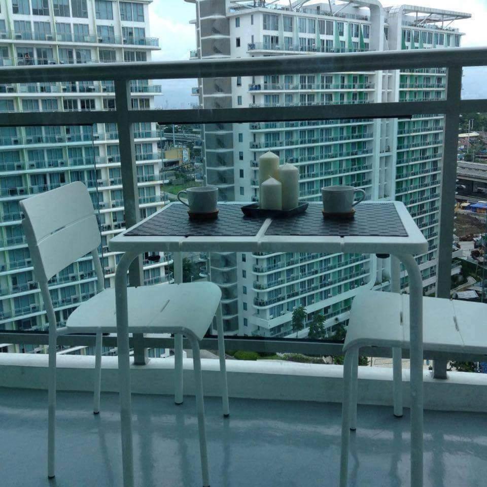 Azure Residences by Van Florendo