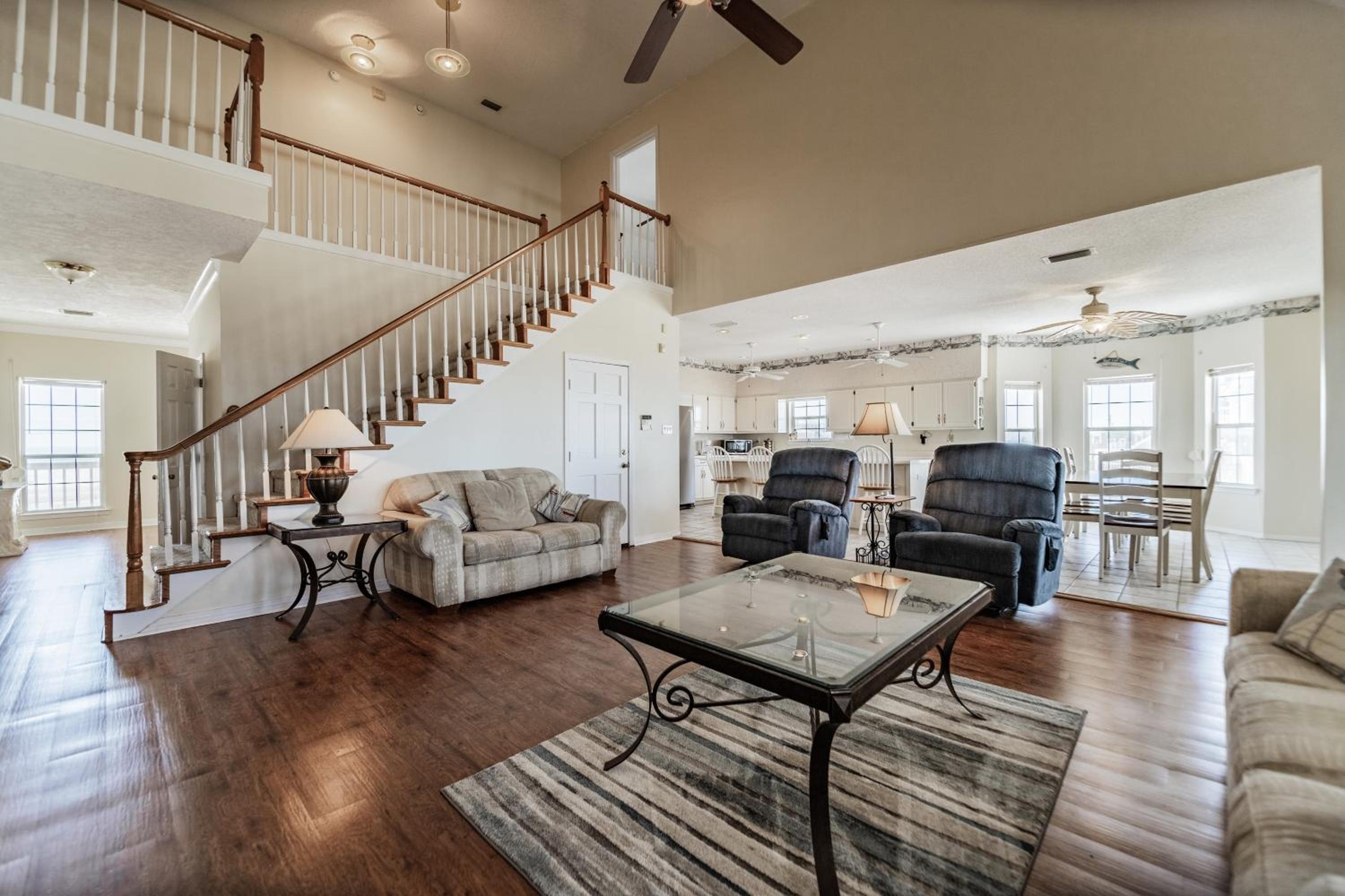 Relaxation - Large bay front home has everything you need for the perfect Dauphin Island family holiday! home