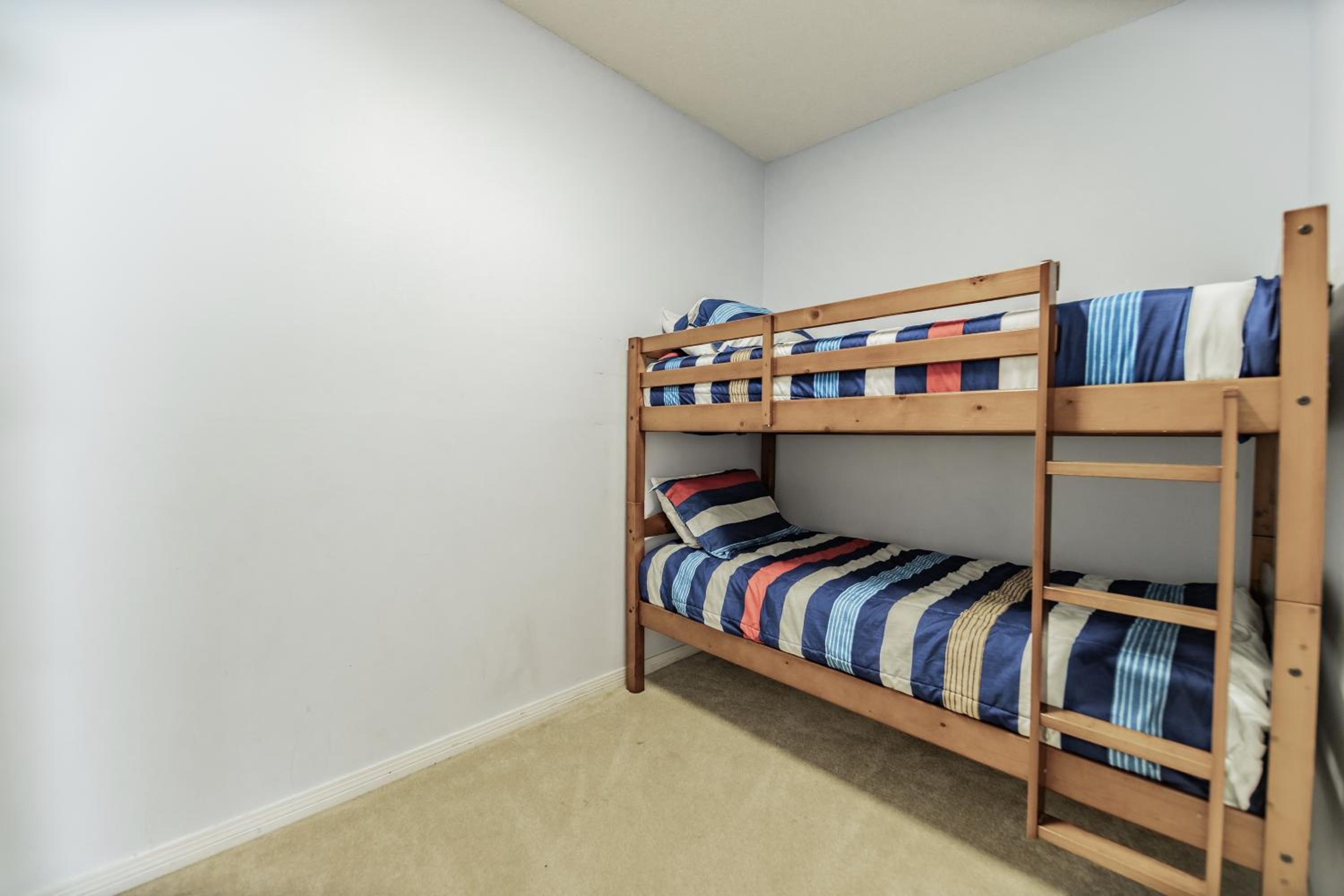 Relaxation - Large bay front home has everything you need for the perfect Dauphin Island family holiday! home